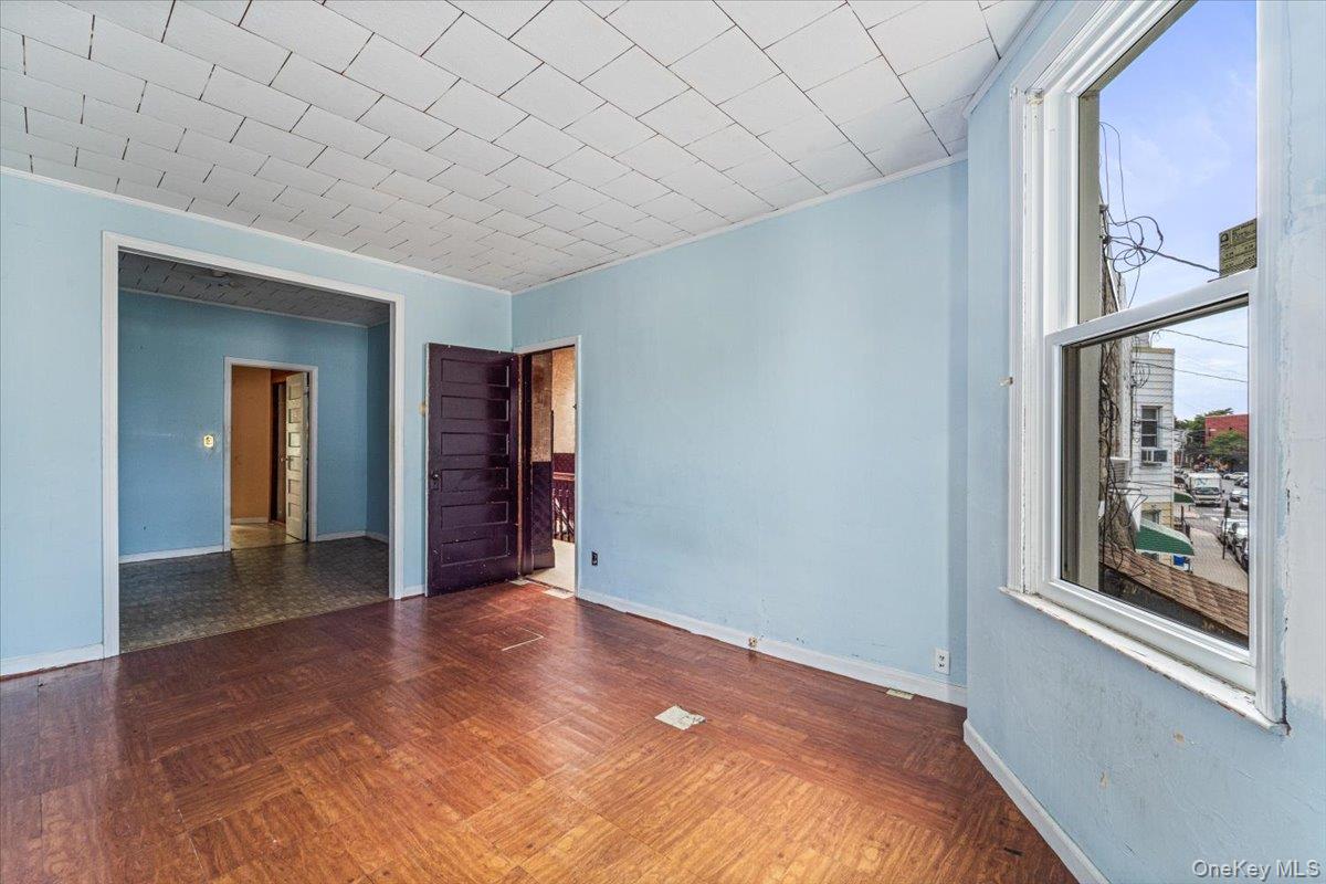 54-18 Nurge Avenue Property Photo 13
