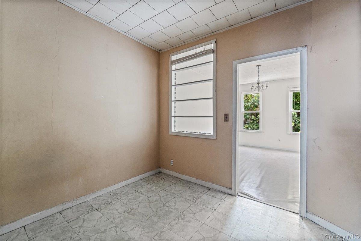 54-18 Nurge Avenue Property Photo 15
