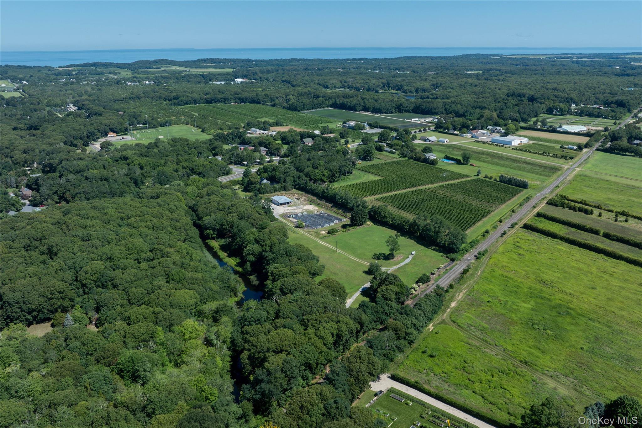 2450 Main Road Property Photo 1