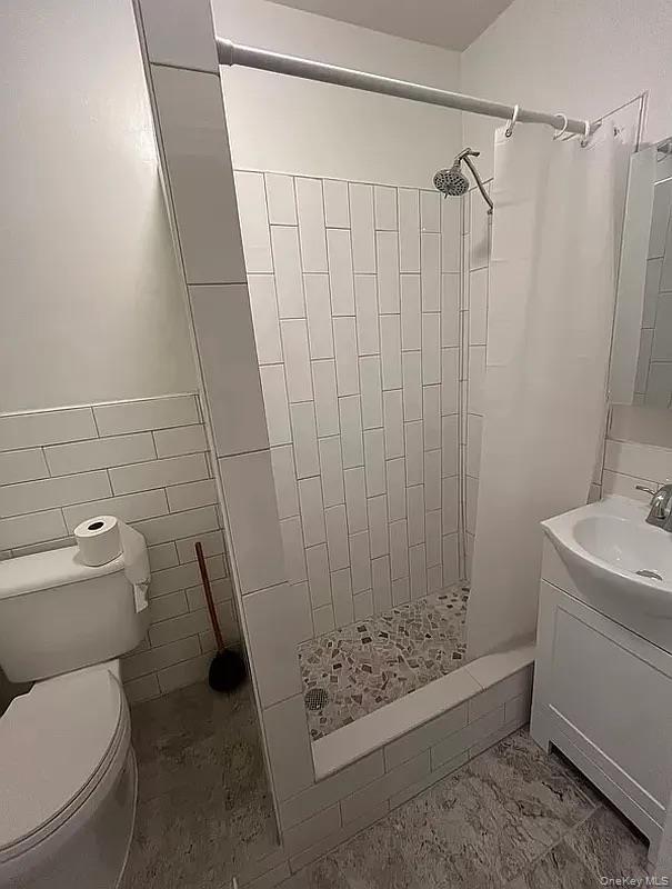 83 Cornelia Street 2 Property Photo 7