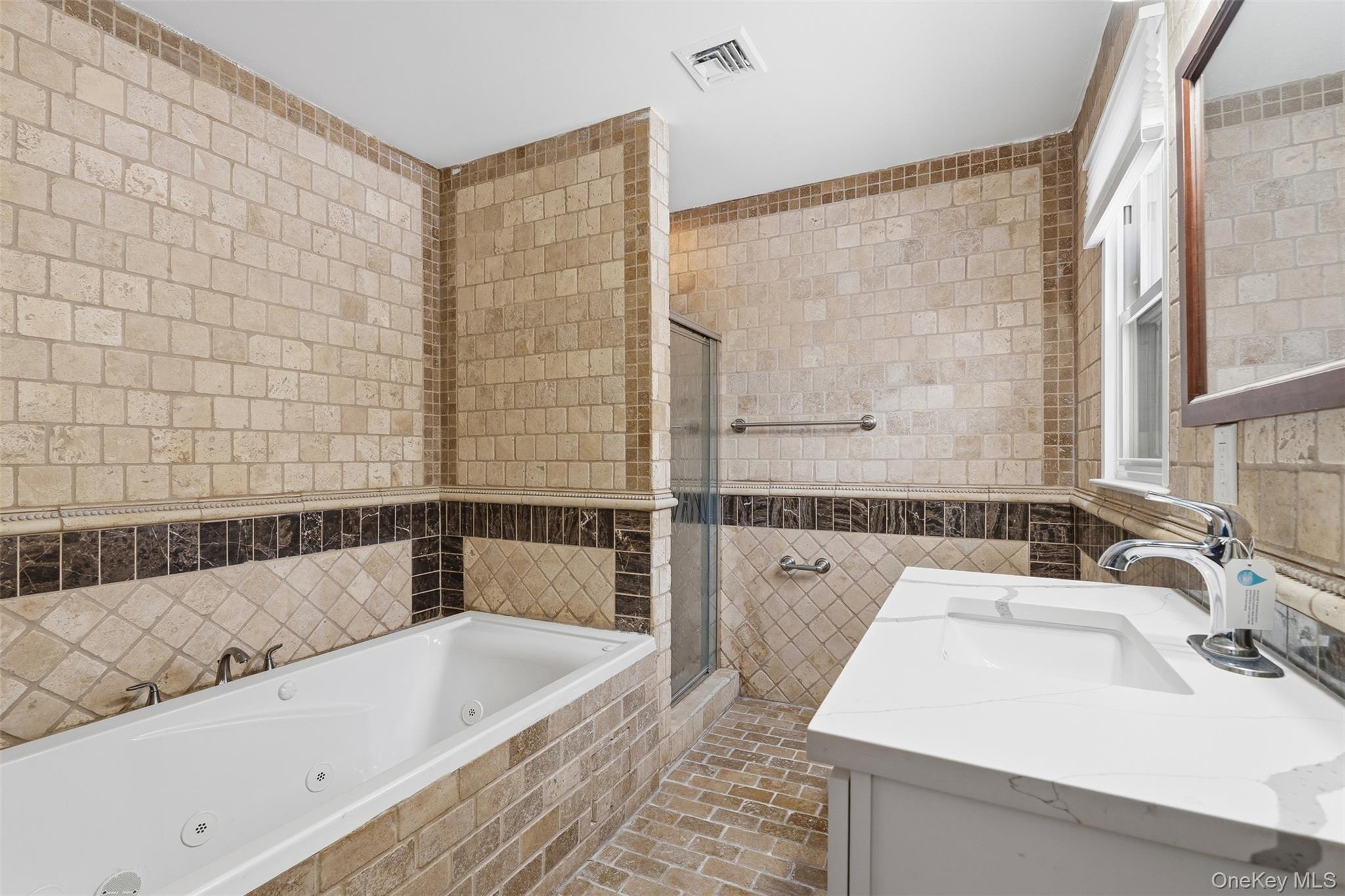 1618 Morningview Drive Property Photo 20