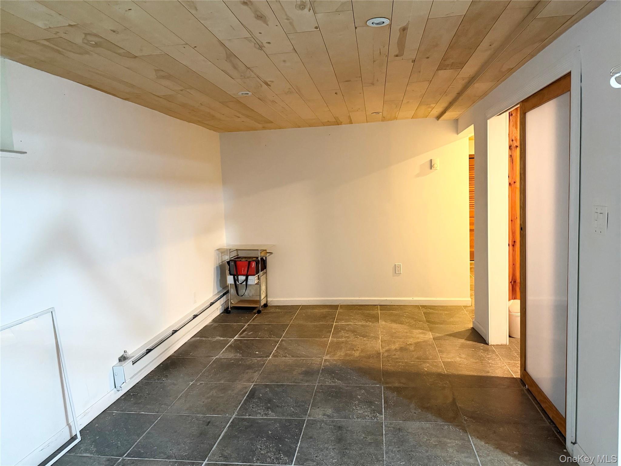 8615 88th Avenue Property Photo 20