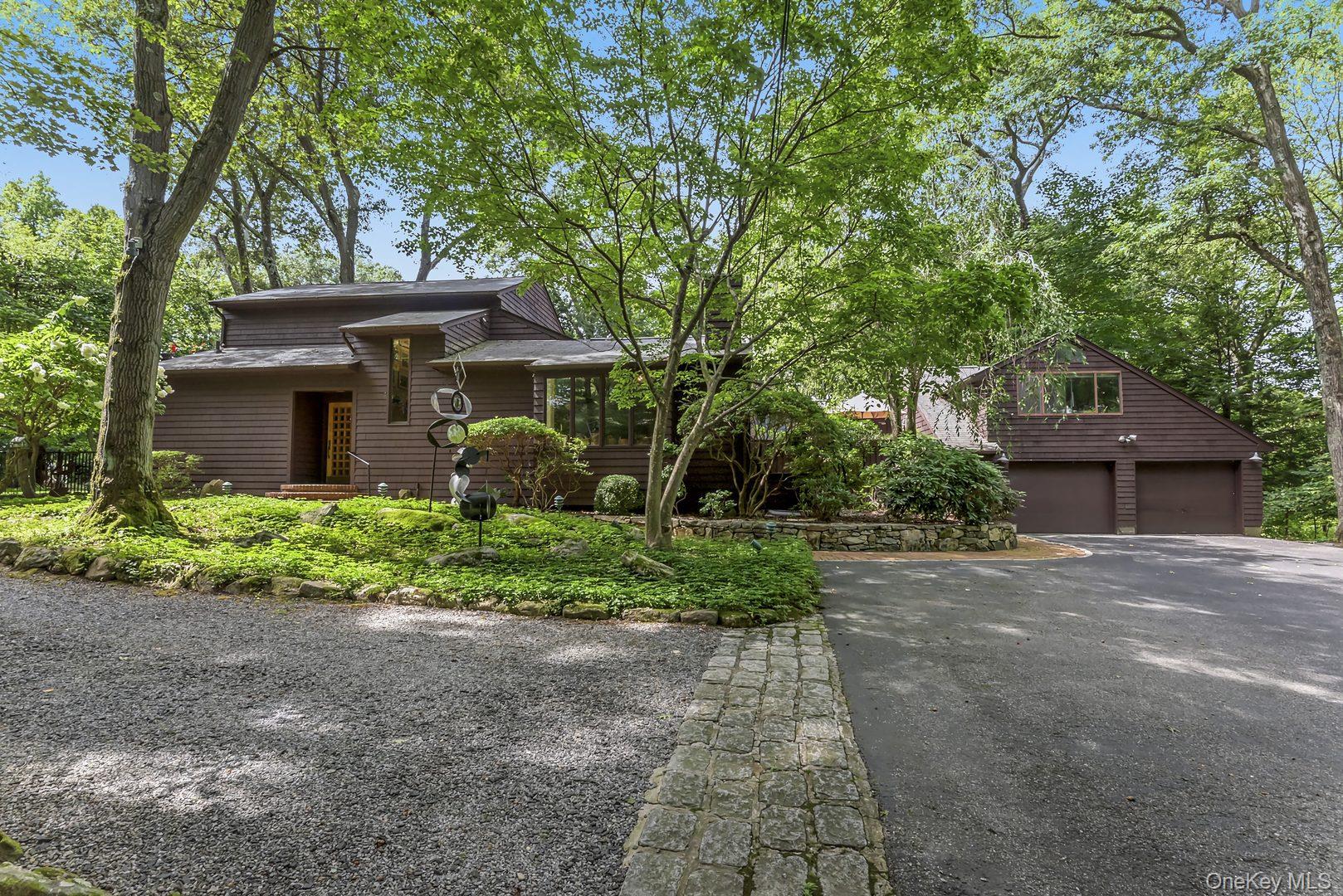 257 Kitchawan Road Property Photo 1