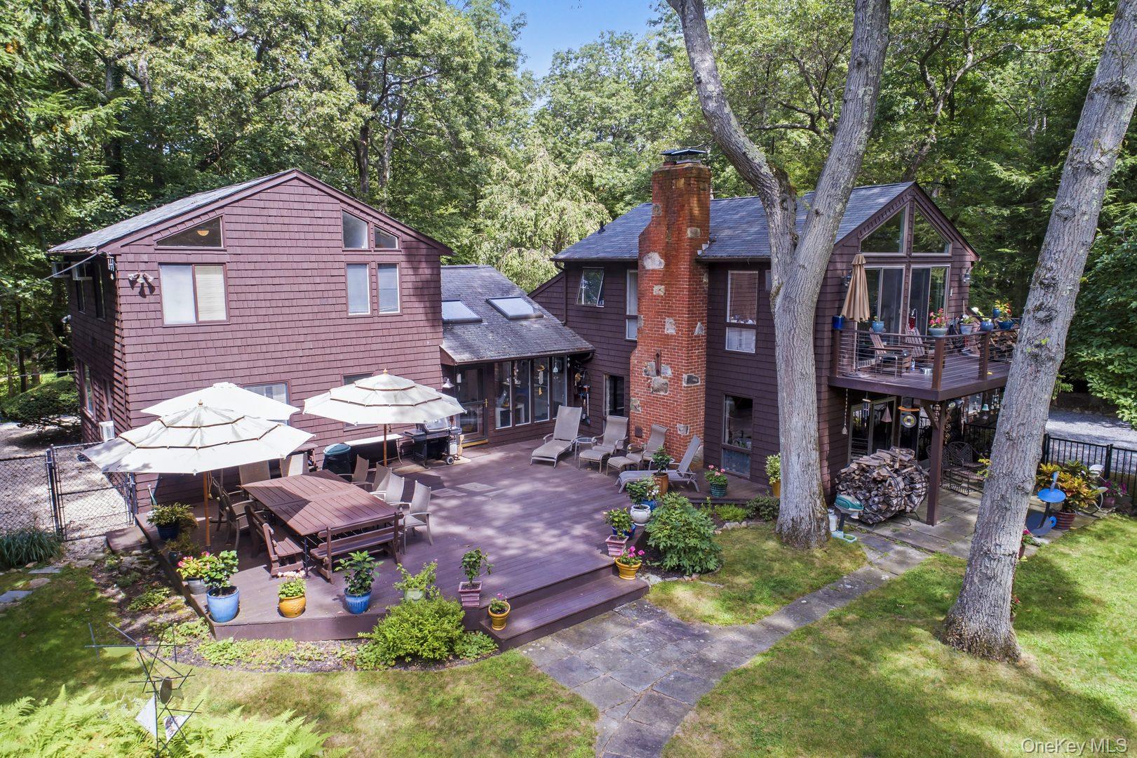 257 Kitchawan Road Property Photo 2