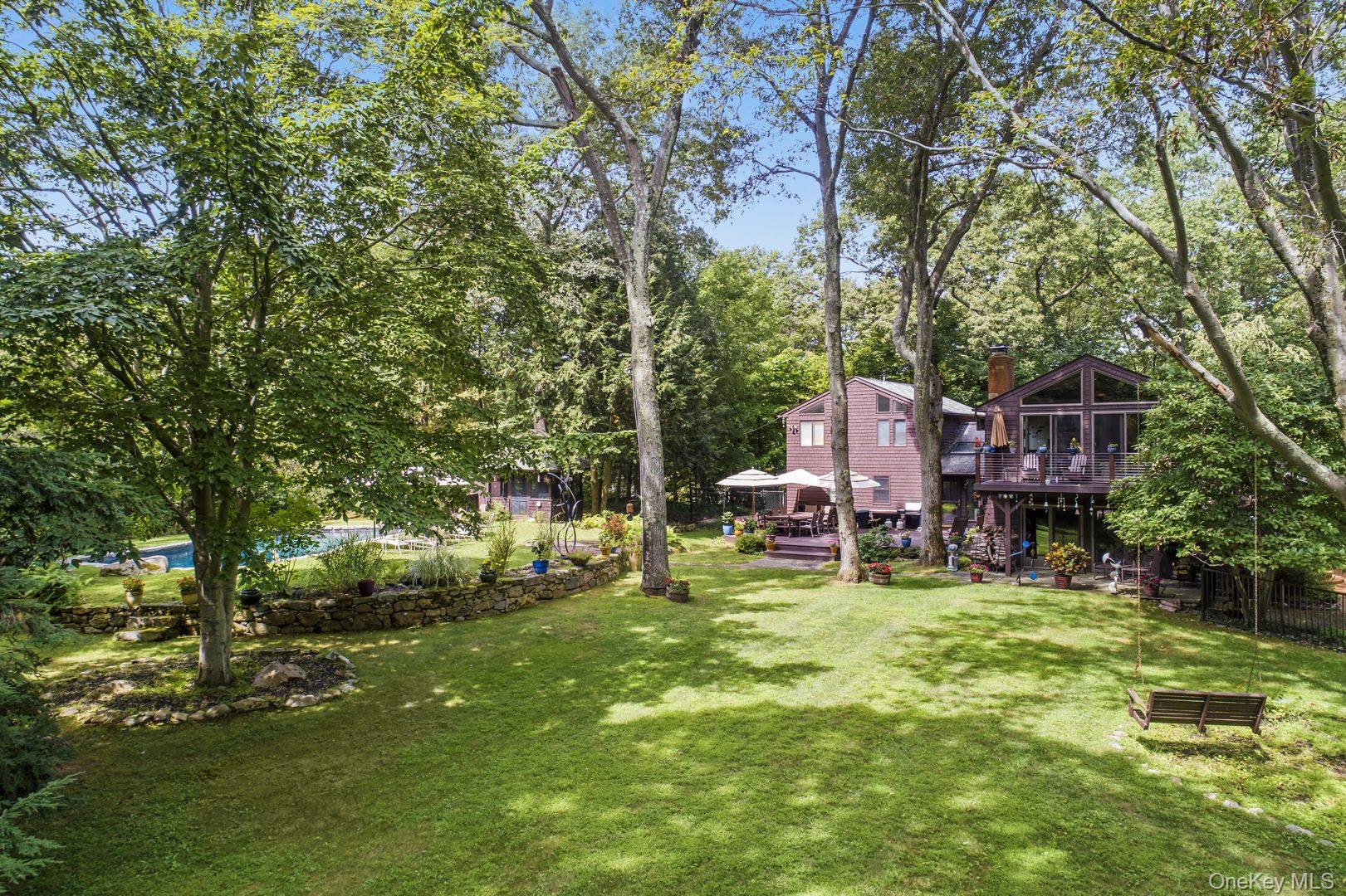 257 Kitchawan Road Property Photo 4