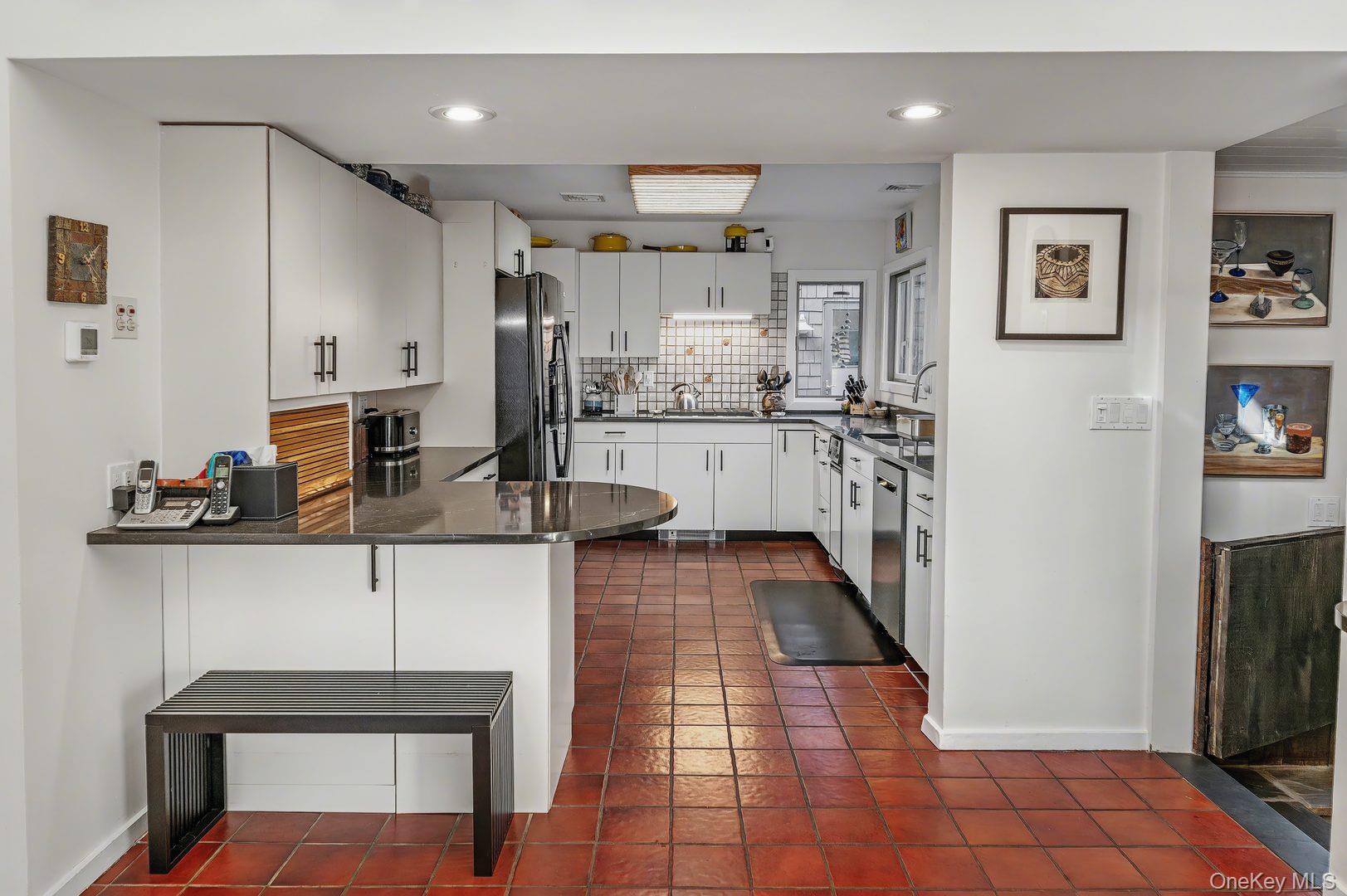 257 Kitchawan Road Property Photo 9