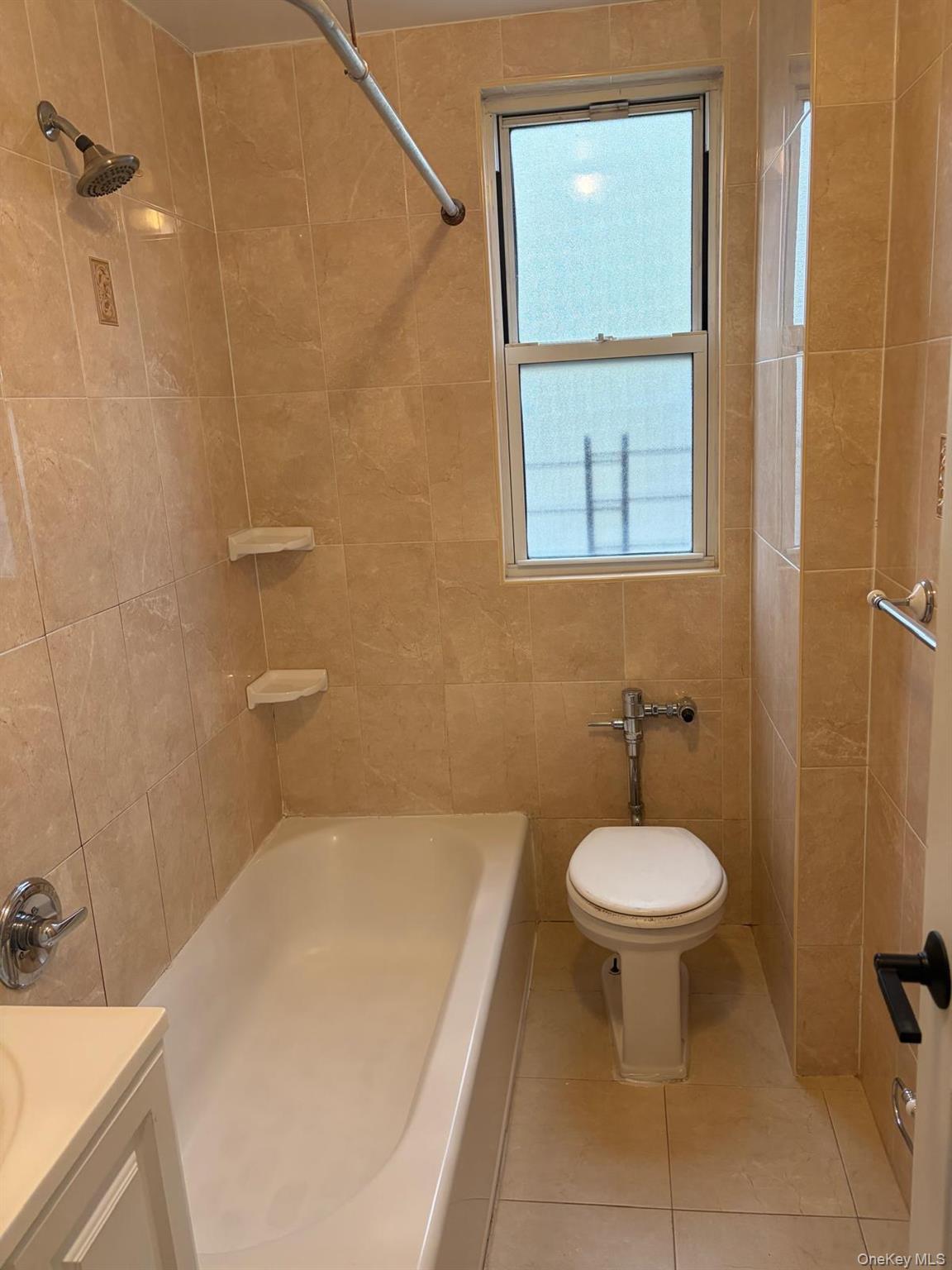 141-39 79th Avenue Property Photo 4