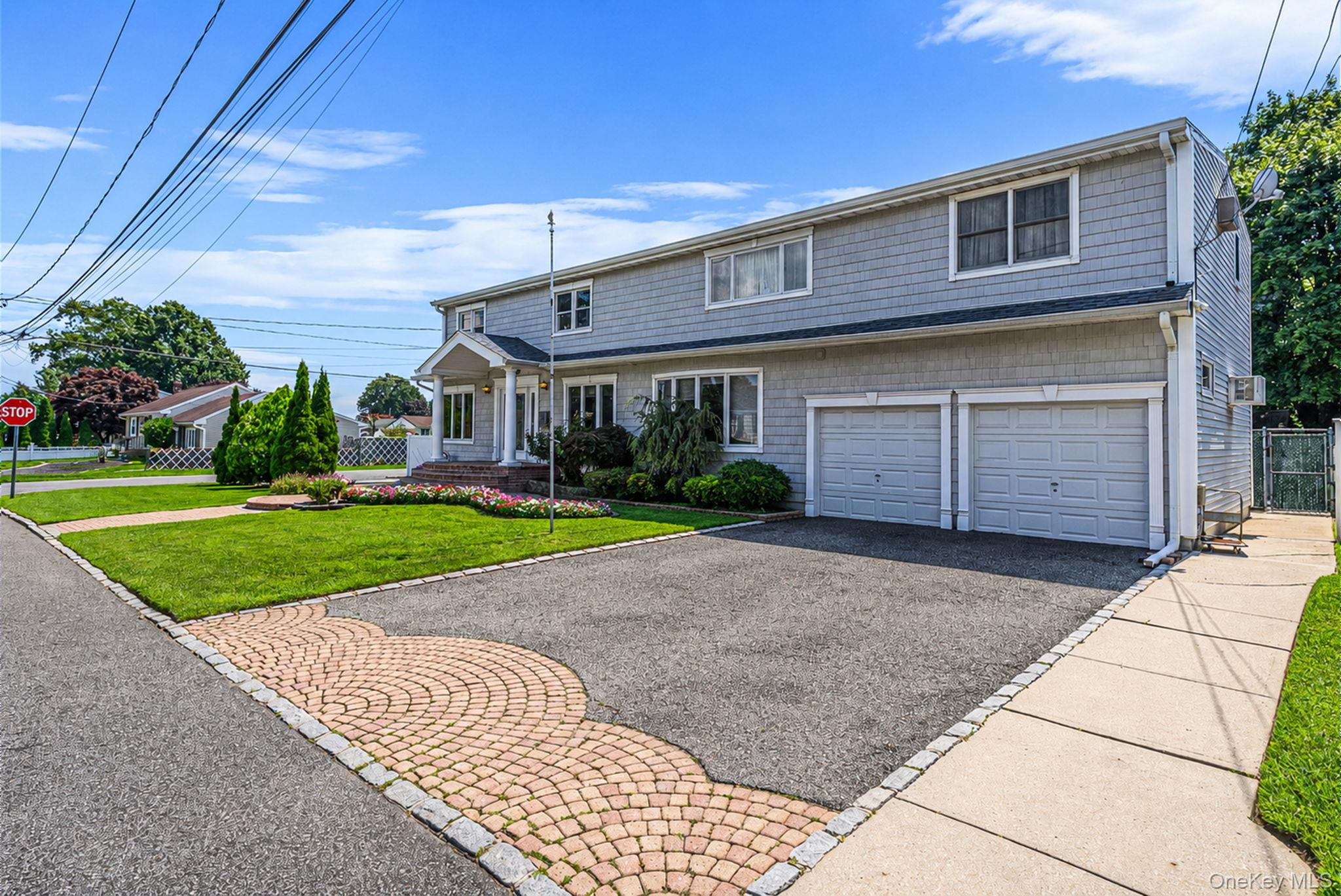 52 Manhattan Avenue Property Photo 3