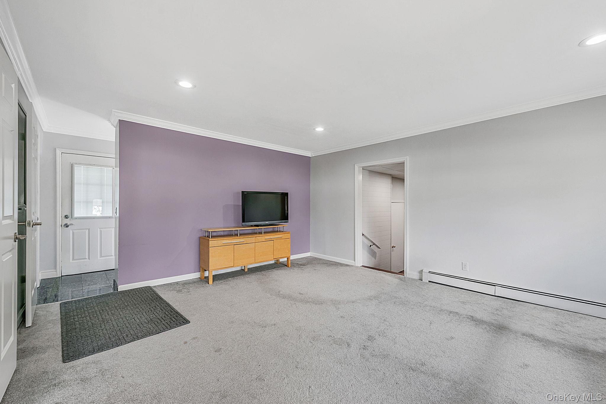52 Manhattan Avenue Property Photo 23