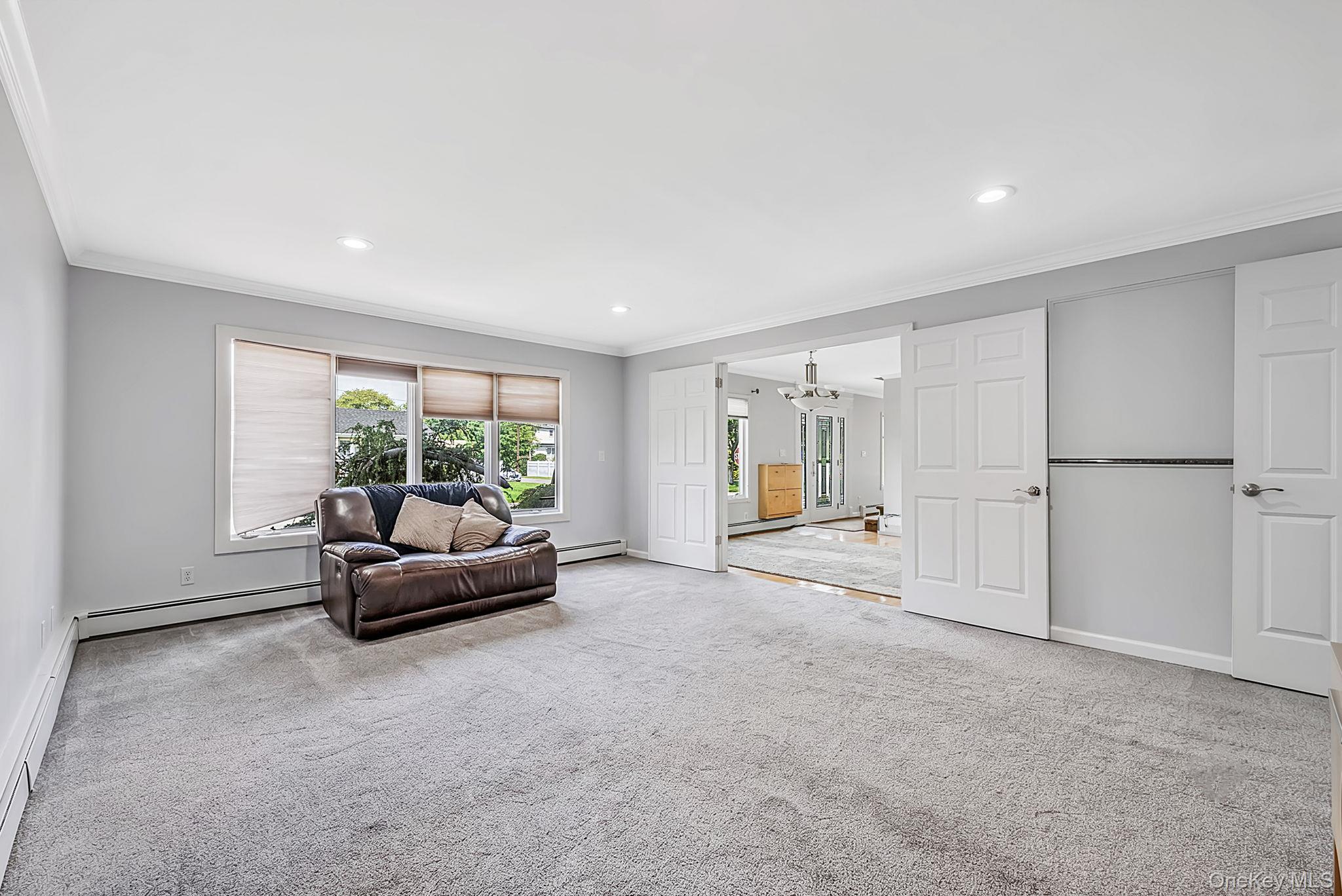 52 Manhattan Avenue Property Photo 24