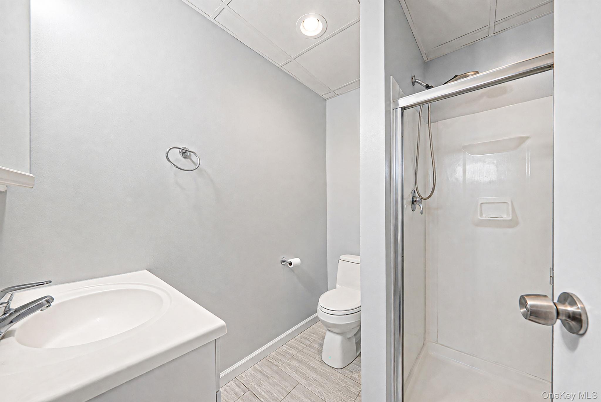52 Manhattan Avenue Property Photo 30