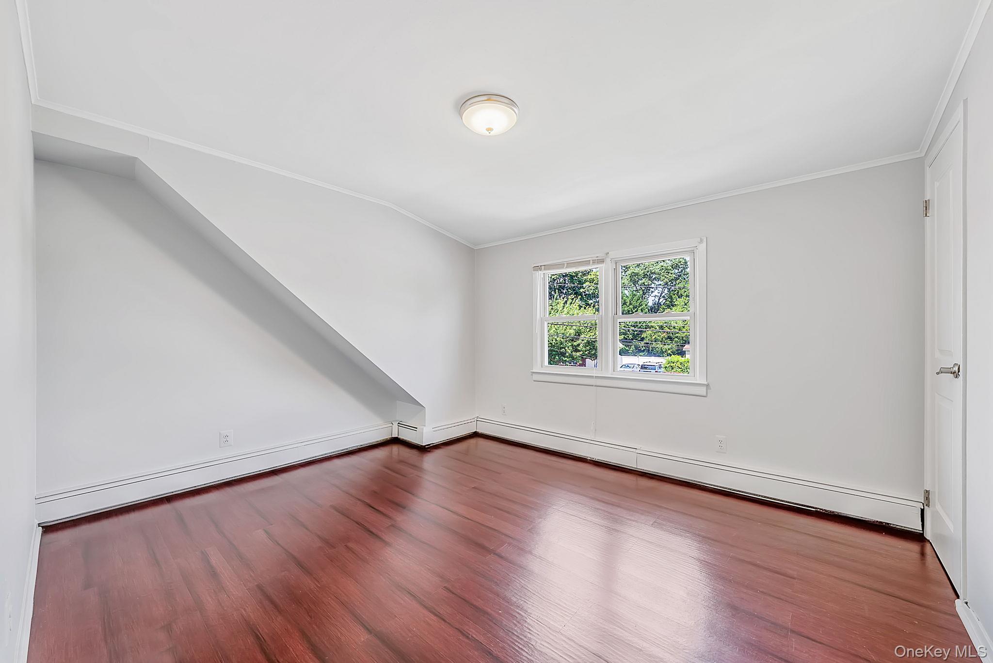 52 Manhattan Avenue Property Photo 31