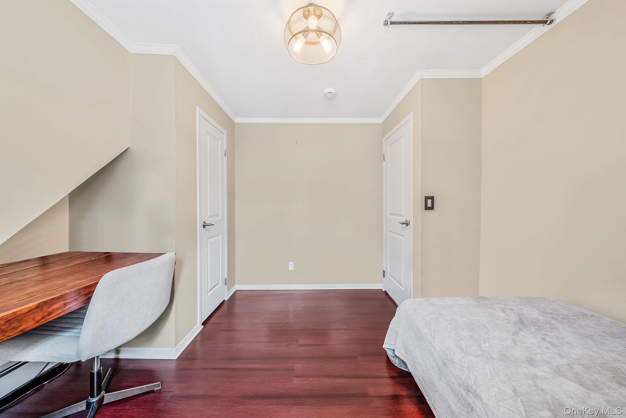 52 Manhattan Avenue Property Photo 34