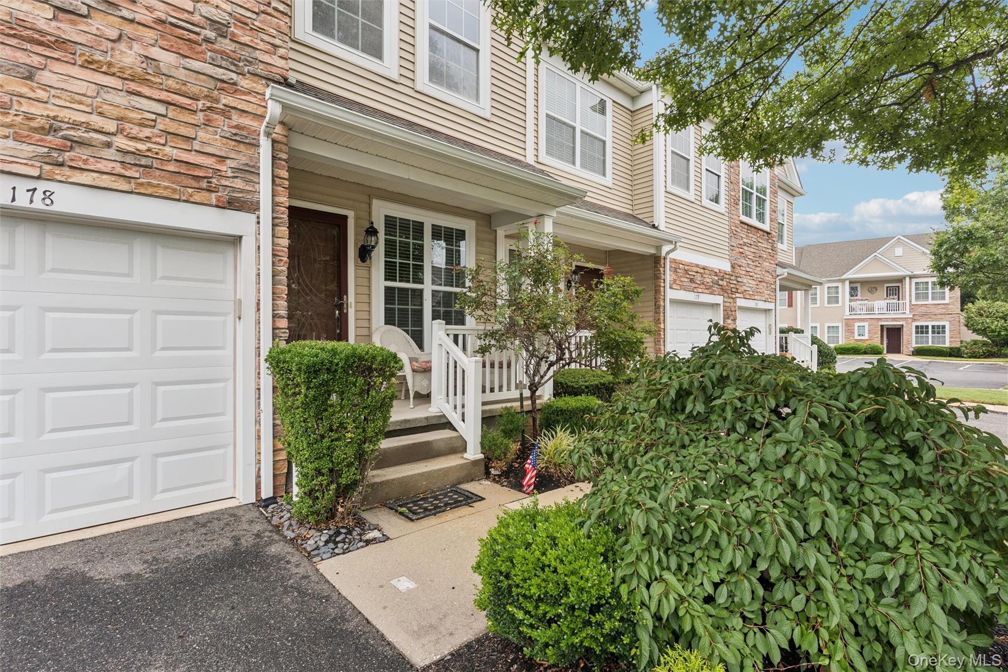 178 Southampton Drive Property Photo 1
