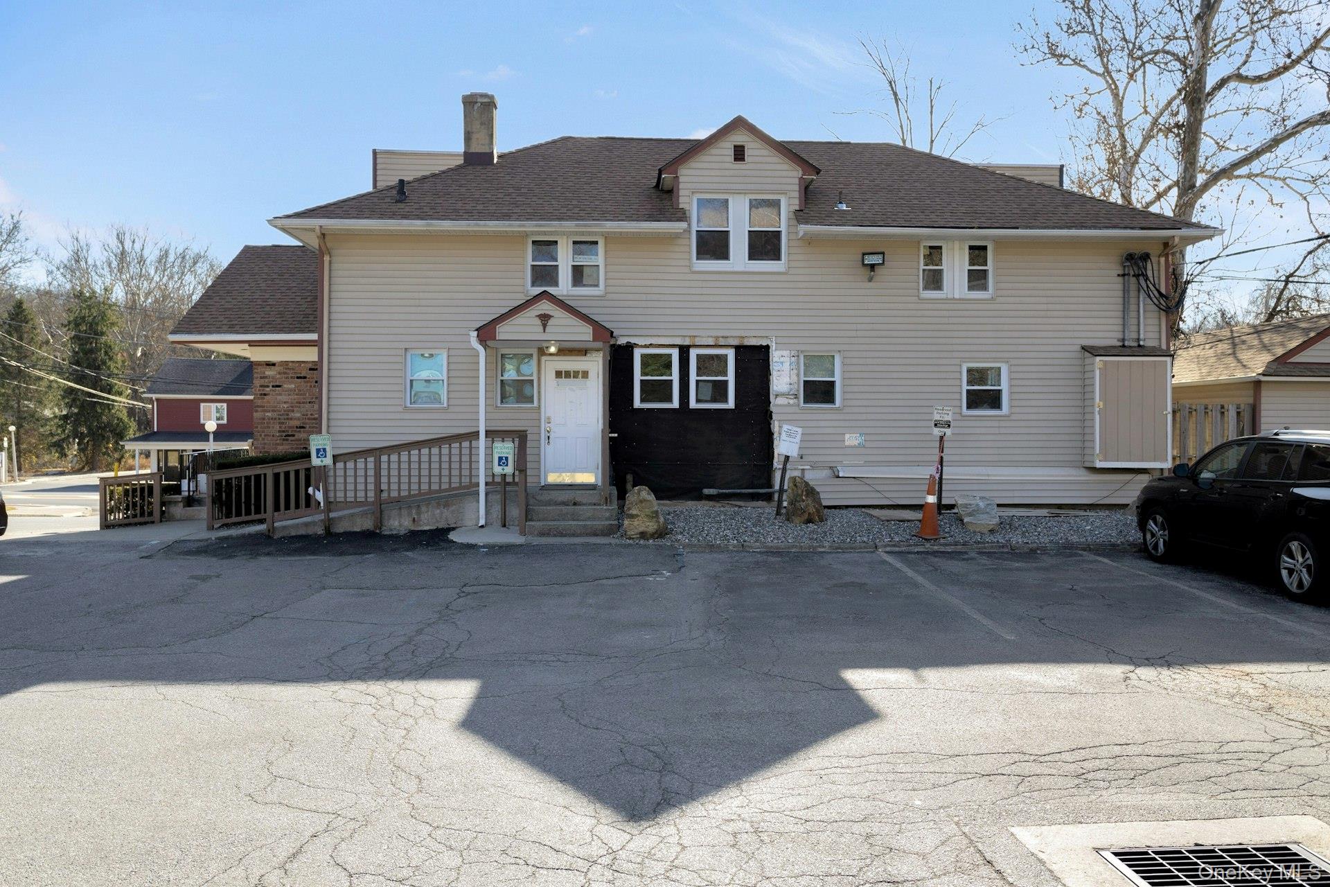 11 Peekskill Hollow Road Property Photo 4