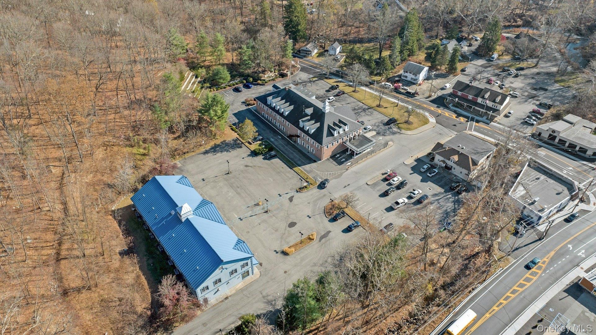 11 Peekskill Hollow Road Property Photo 6