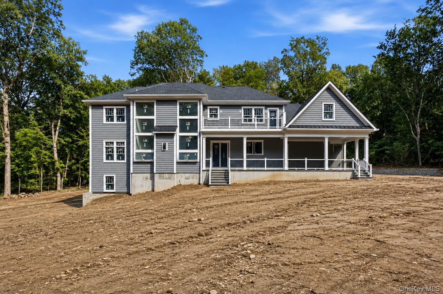 550 Moriches Road Property Photo 4