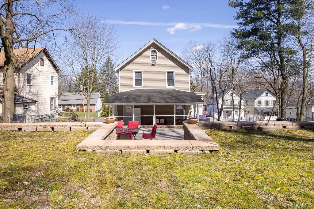 325 Westside Avenue Property Photo 6