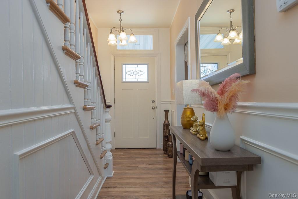 325 Westside Avenue Property Photo 9