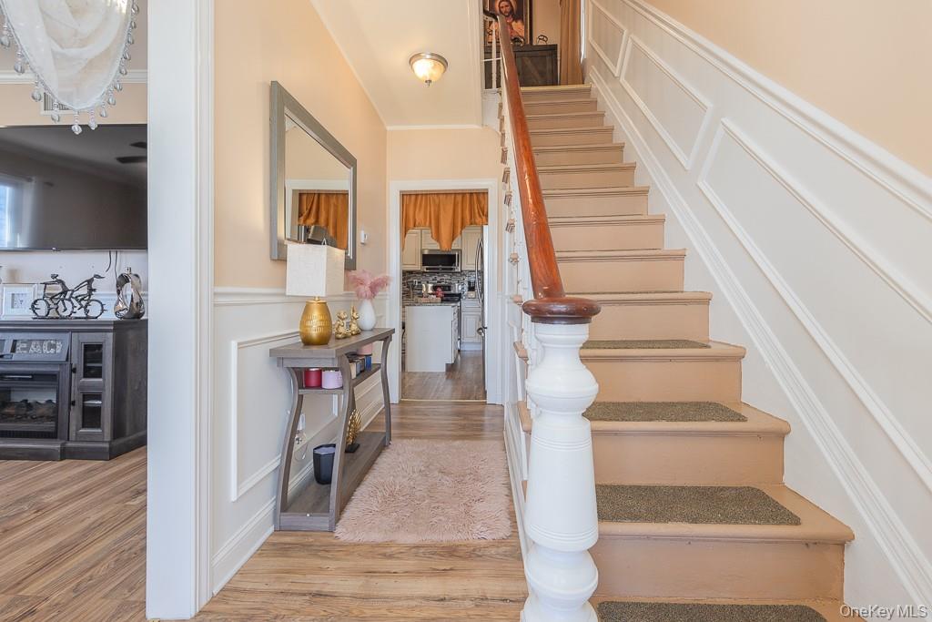 325 Westside Avenue Property Photo 18