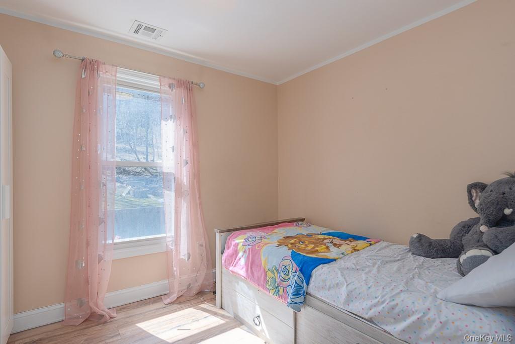 325 Westside Avenue Property Photo 23