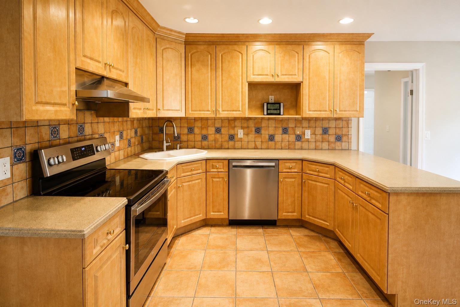 34 Lisa Court Property Photo 15