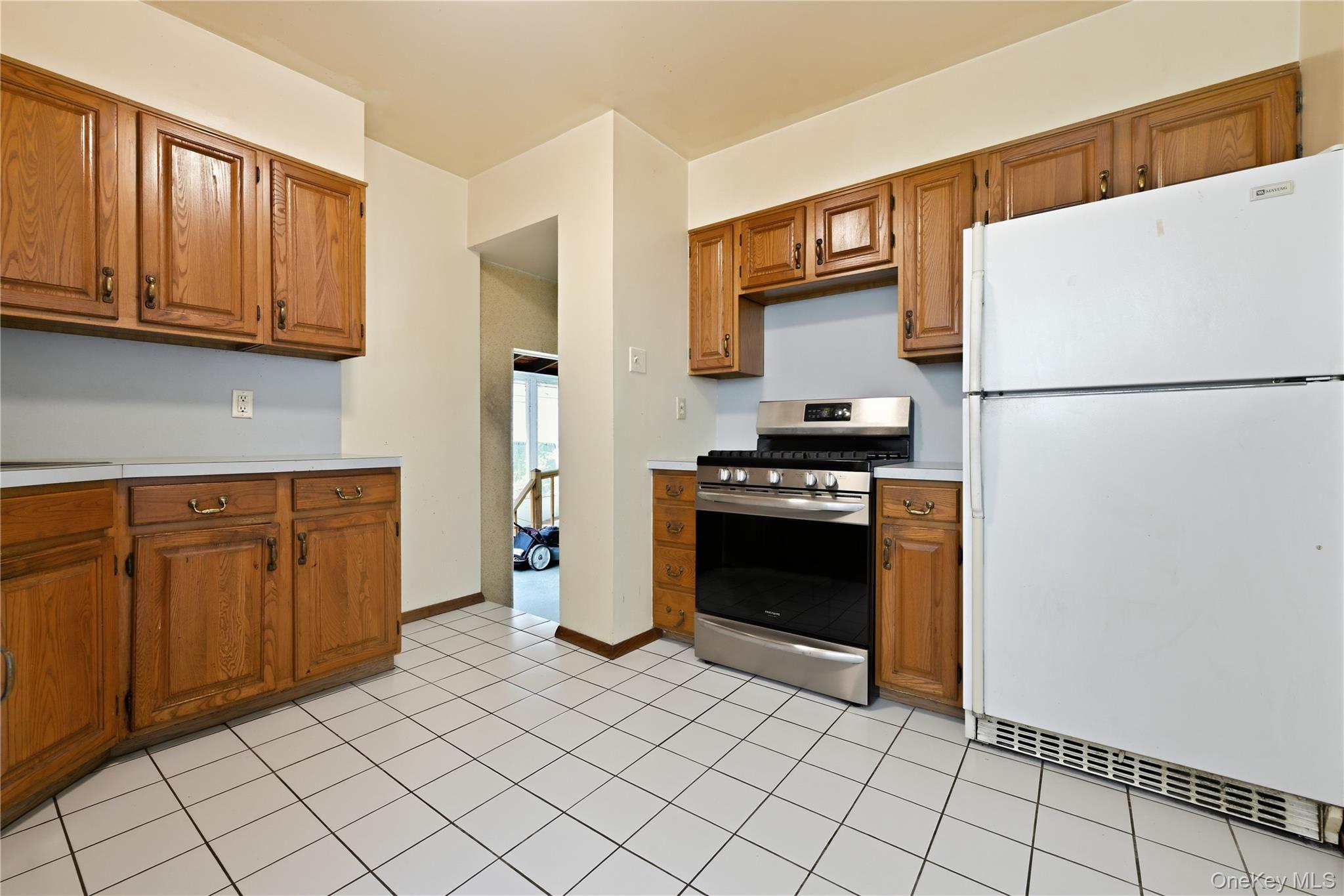 36 Hawthorne Street Property Photo 10