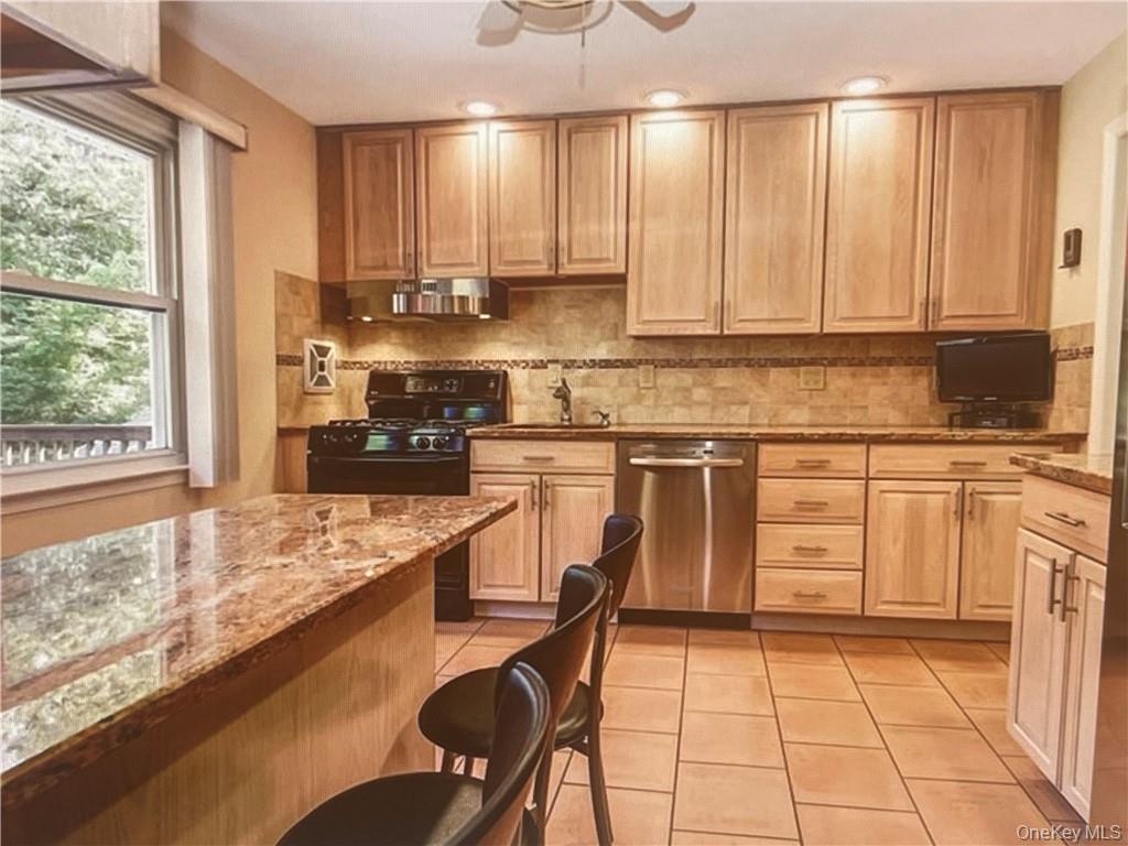 55 Montebello Road Property Photo 10