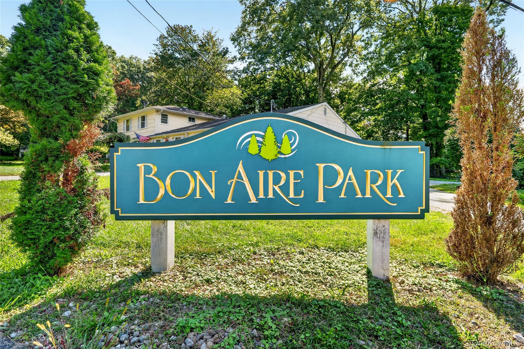 8 Bon Aire Circle 104 Property Photo 1