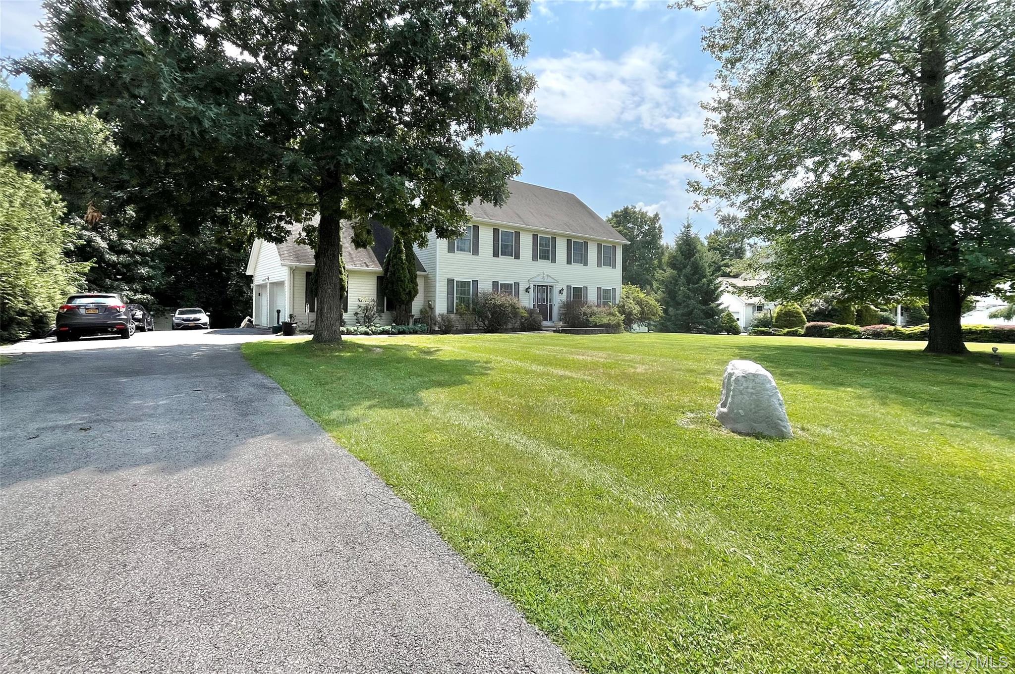 7 Frances Lane Property Photo 2