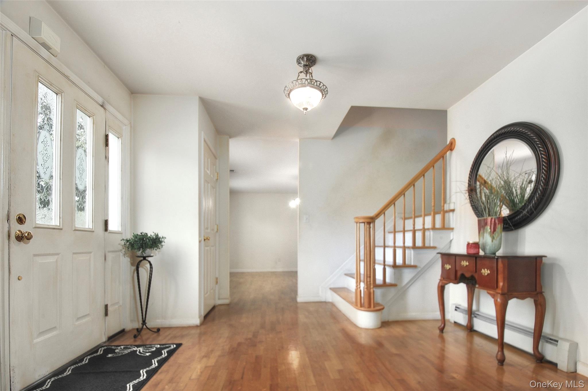 7 Frances Lane Property Photo 3