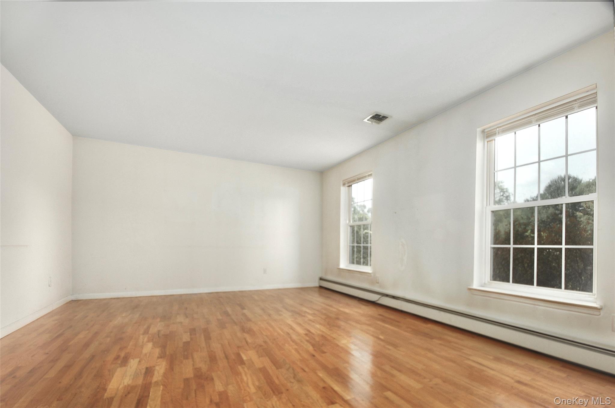 7 Frances Lane Property Photo 5