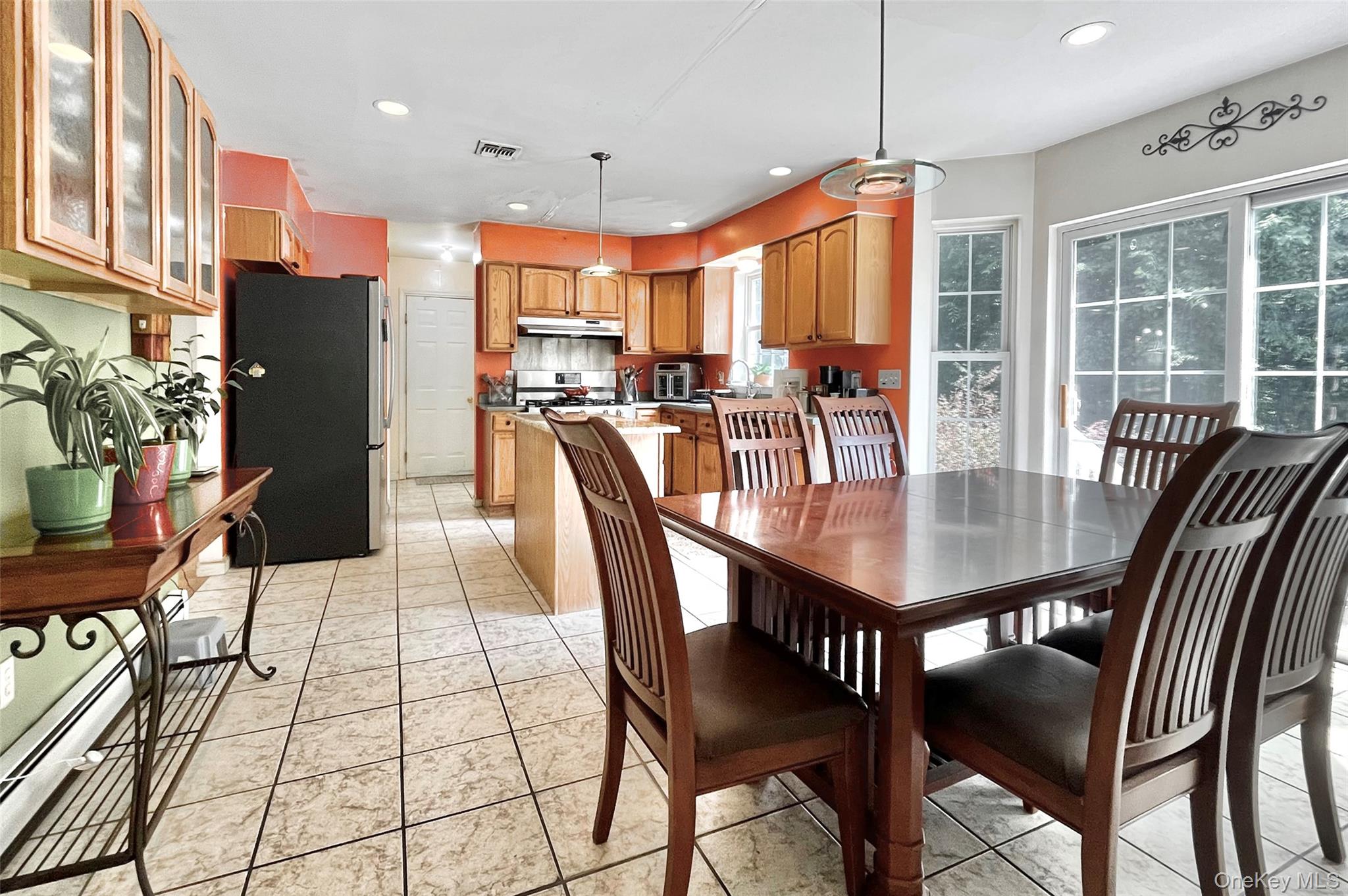 7 Frances Lane Property Photo 12