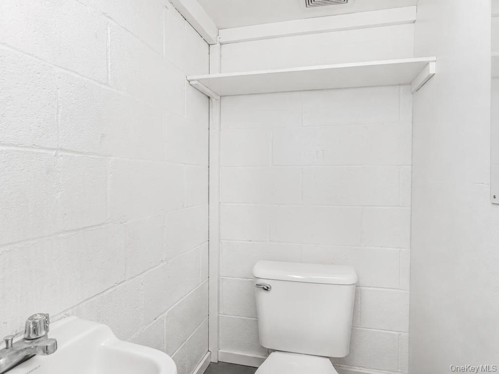 26 W Third Street Property Photo 10