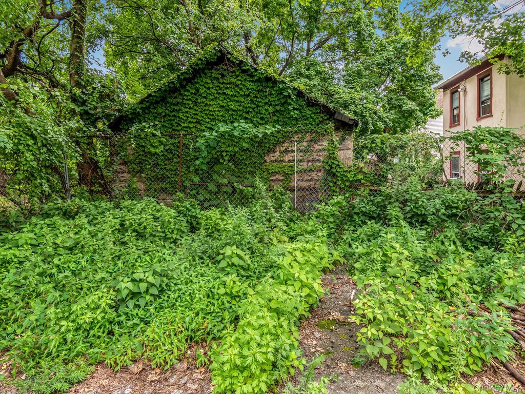 26 W Third Street Property Photo 18