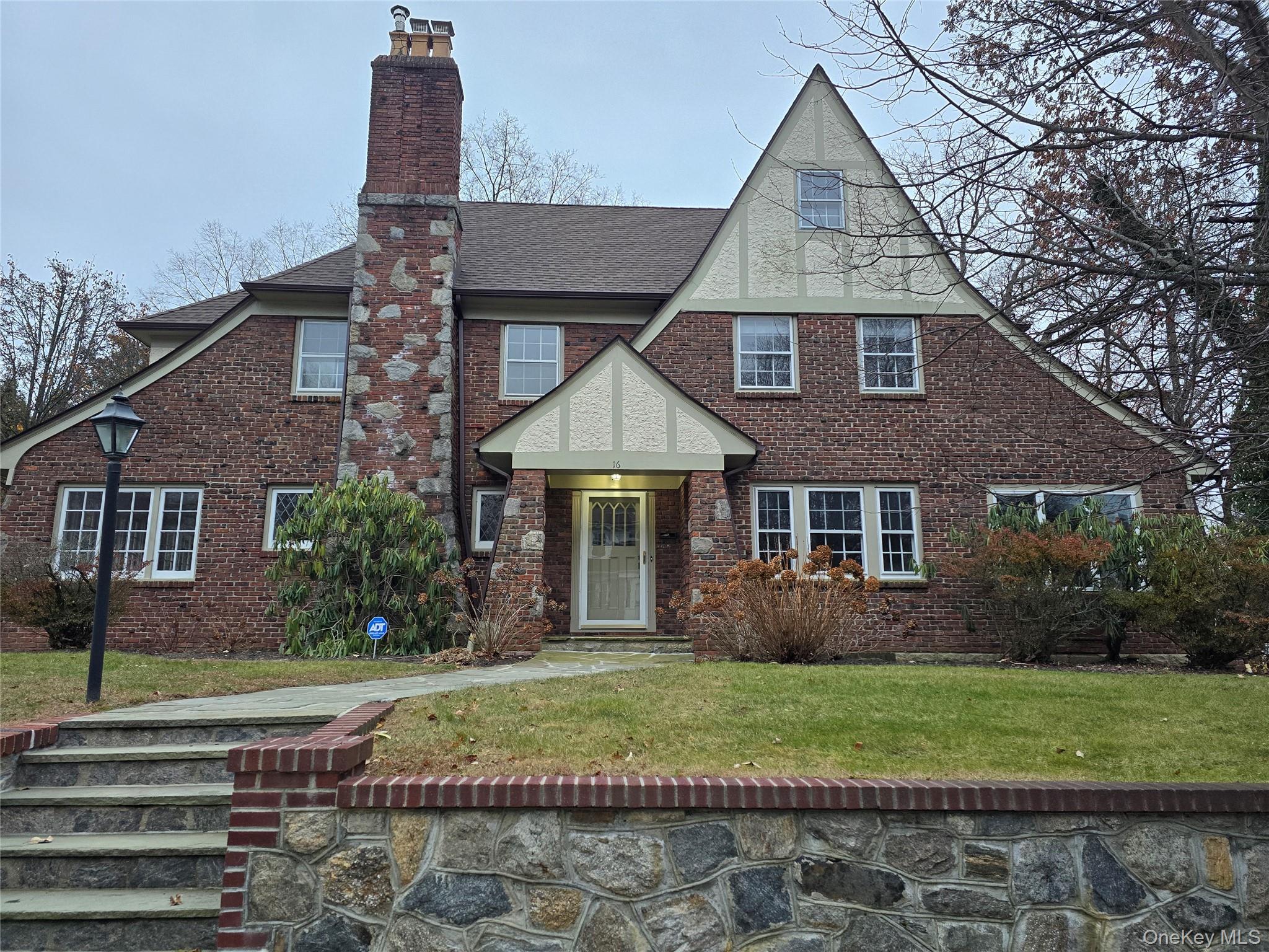 16 Bon Air Avenue Property Photo 1
