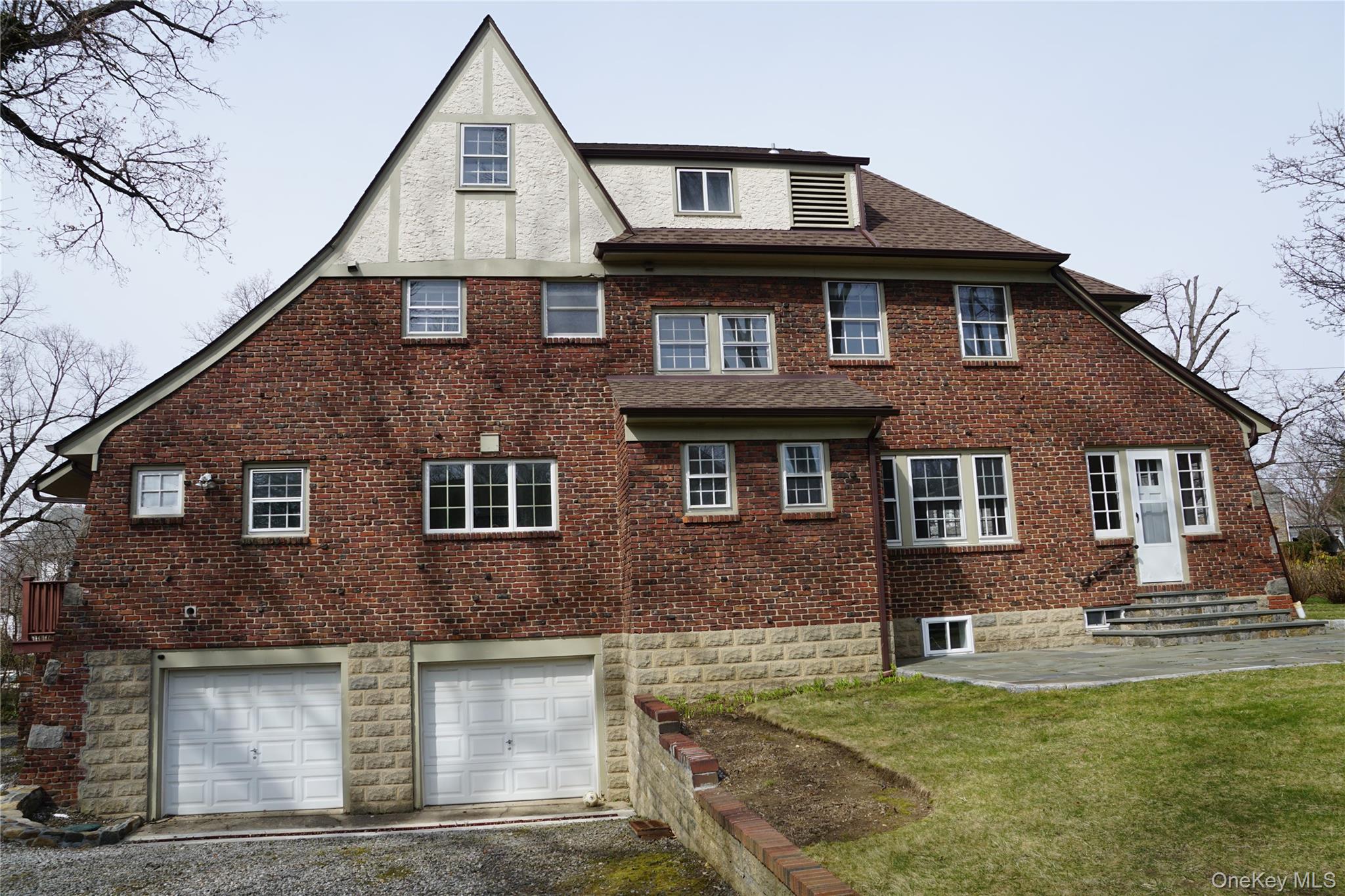 16 Bon Air Avenue Property Photo 3