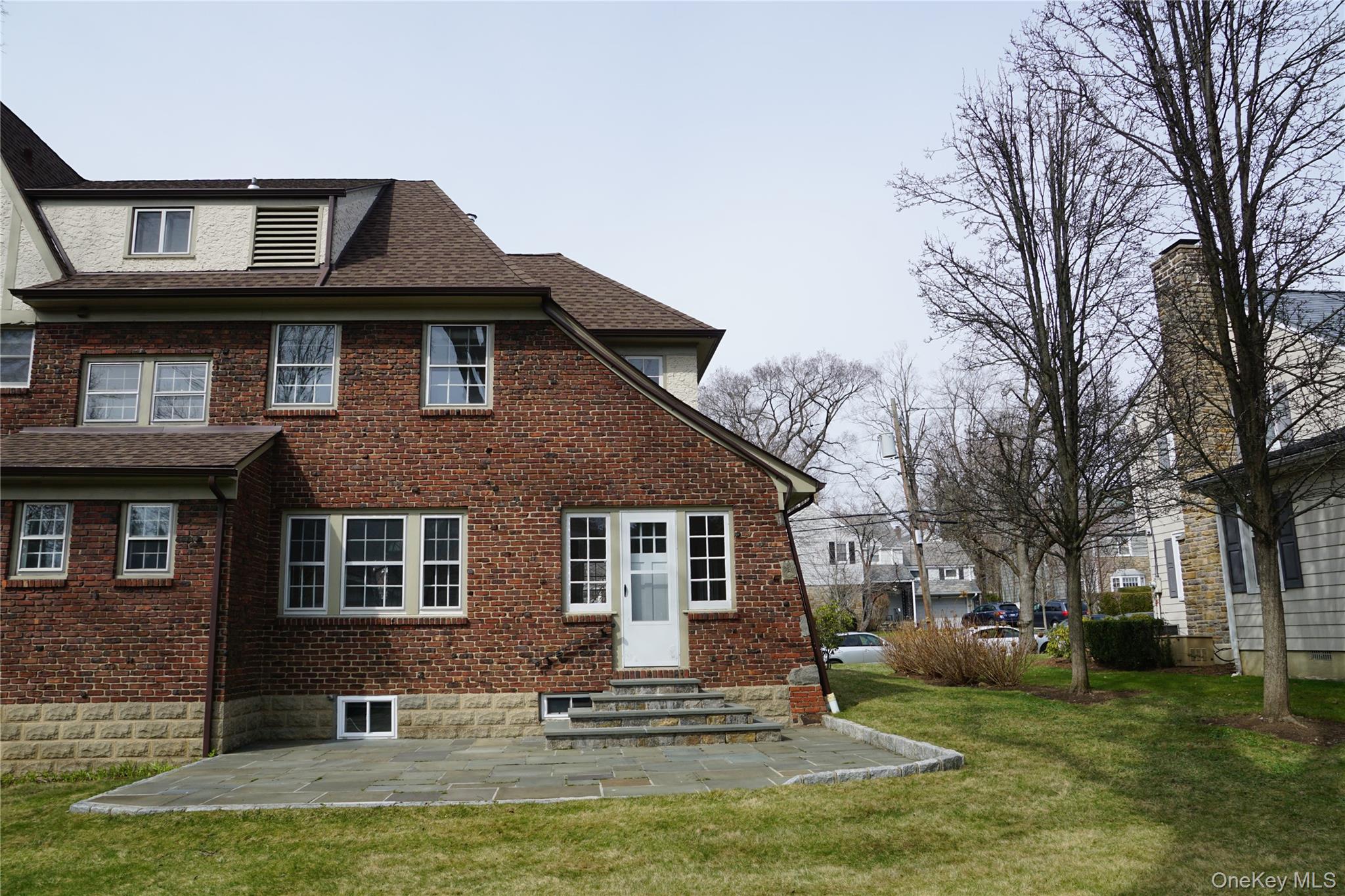 16 Bon Air Avenue Property Photo 4