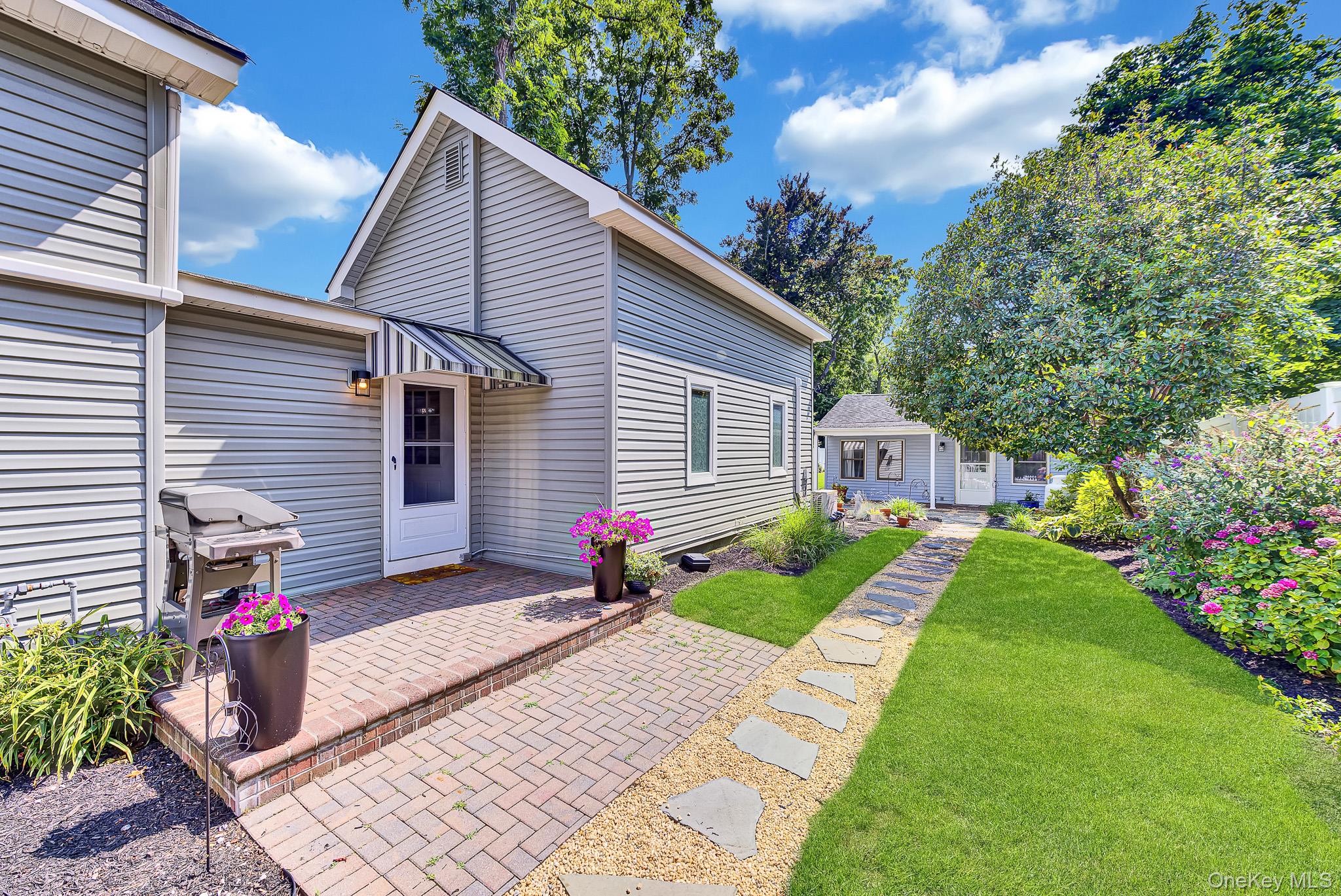 1116 Montauk Highway Property Photo 3