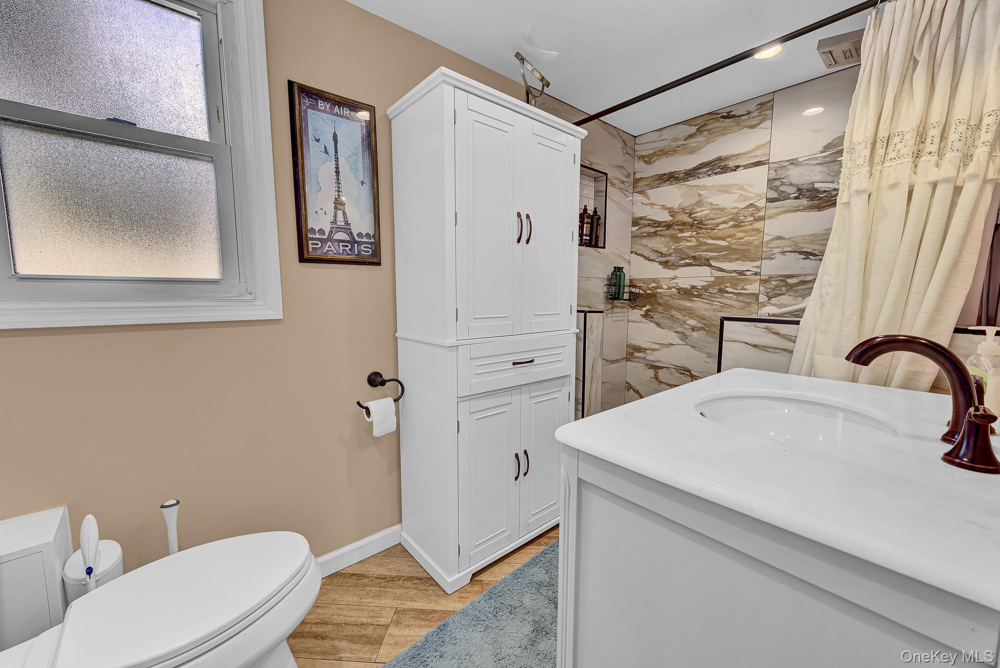 1116 Montauk Highway Property Photo 15