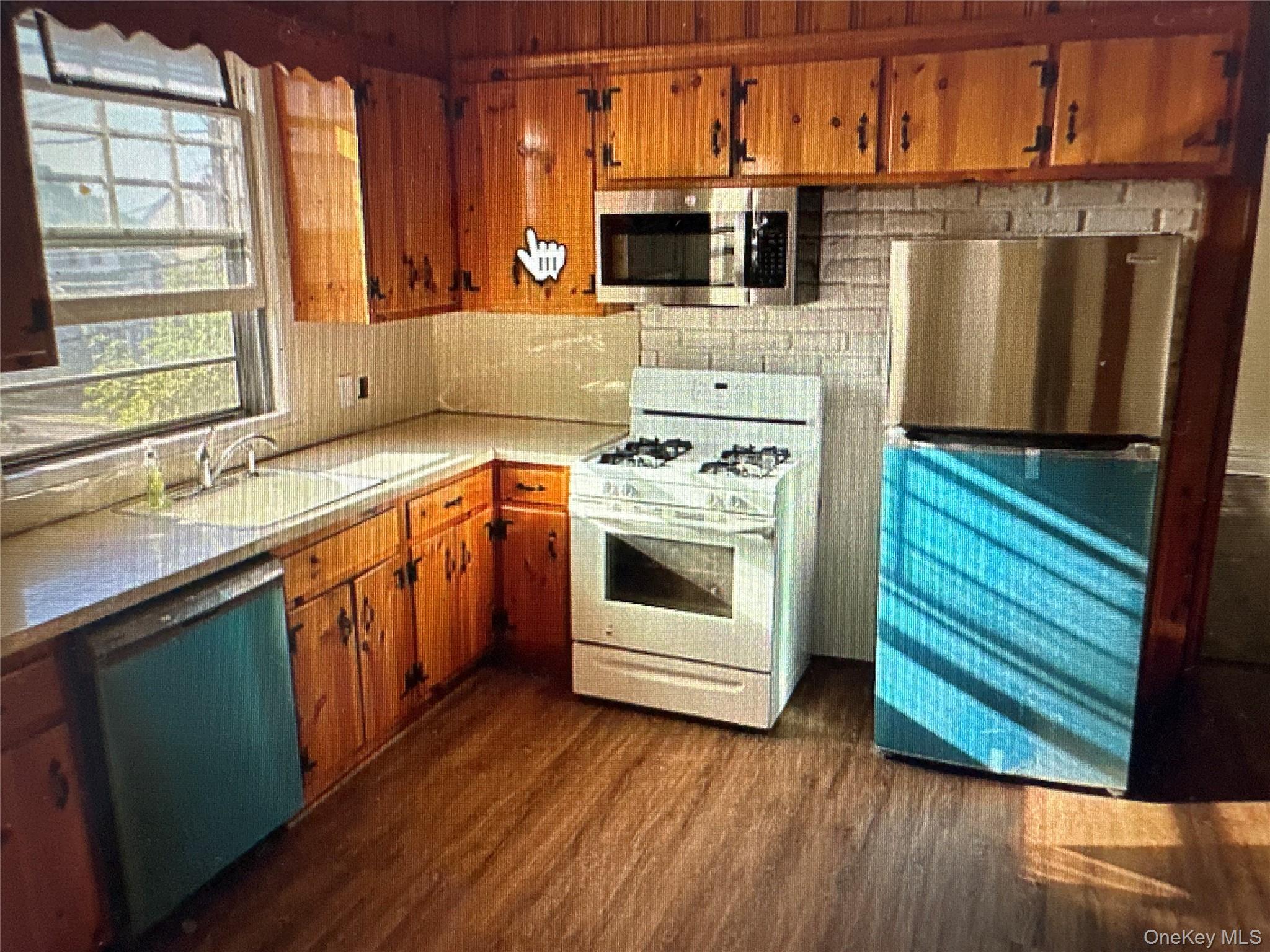 42 Vernon Avenue 2 Property Photo 2