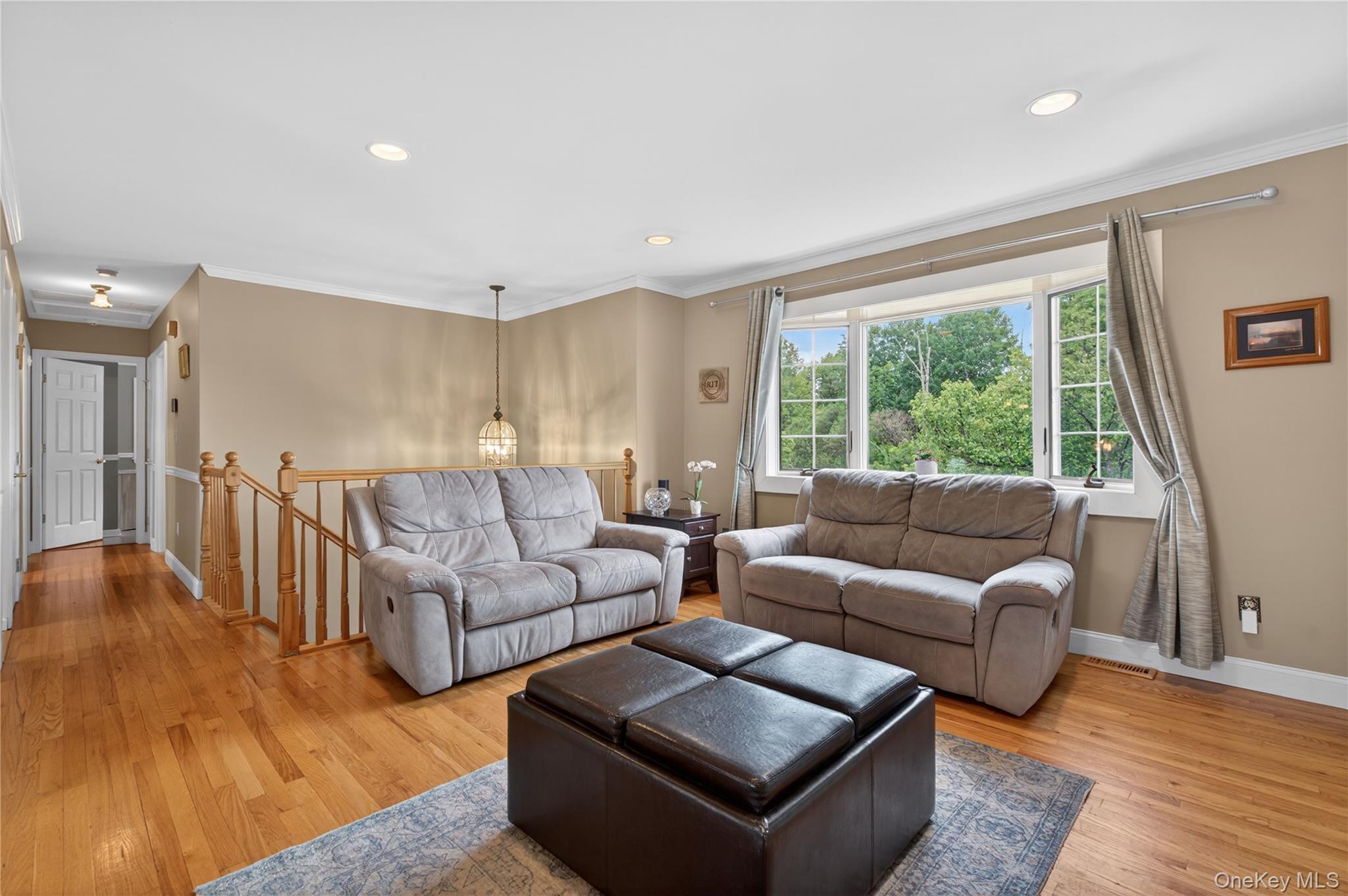 5 Columbia Circle Property Photo 3