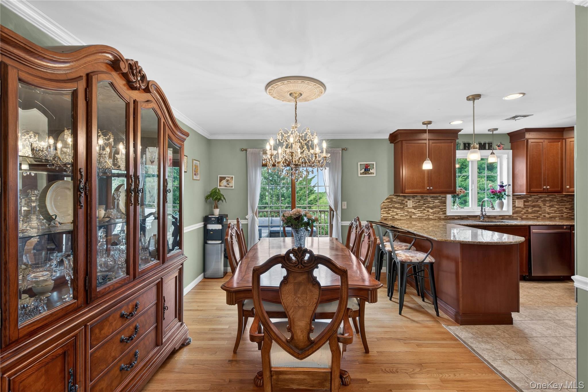 5 Columbia Circle Property Photo 5