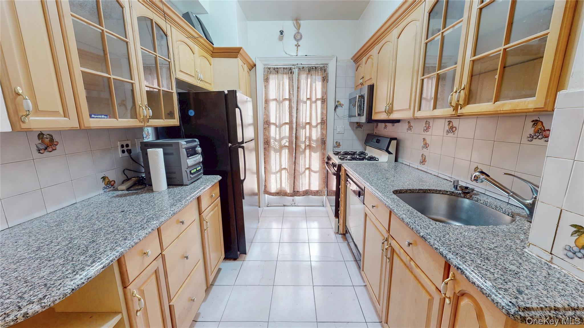 4584 Kings Highway Property Photo 5