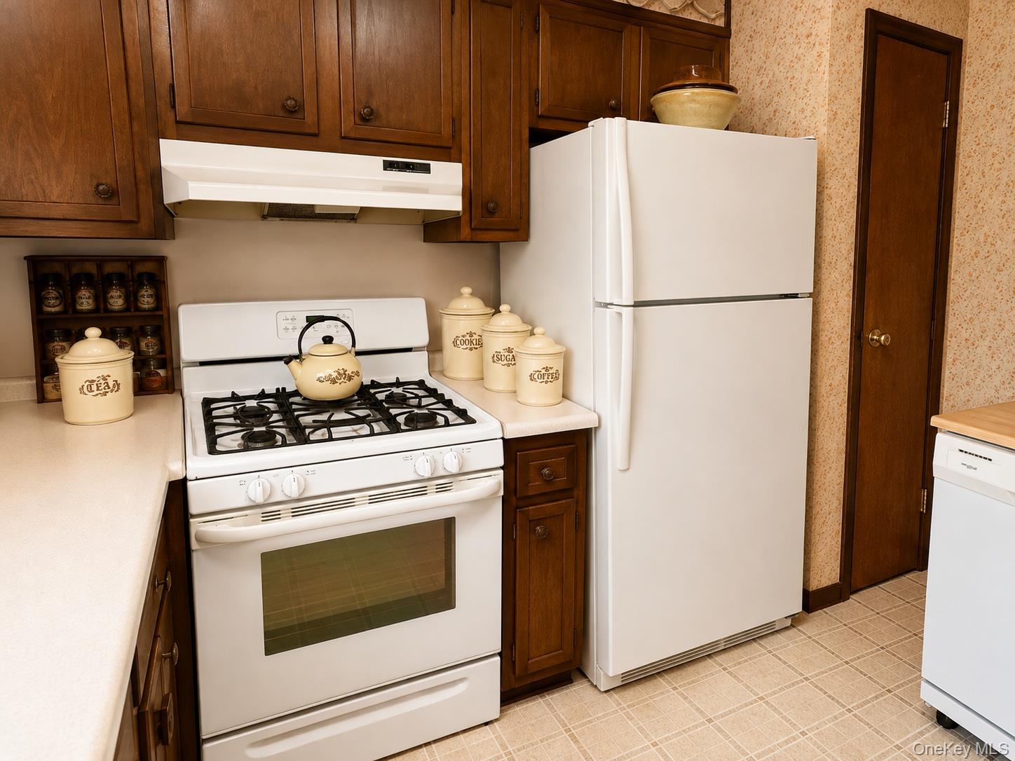 7 Bowers Drive Property Photo 9