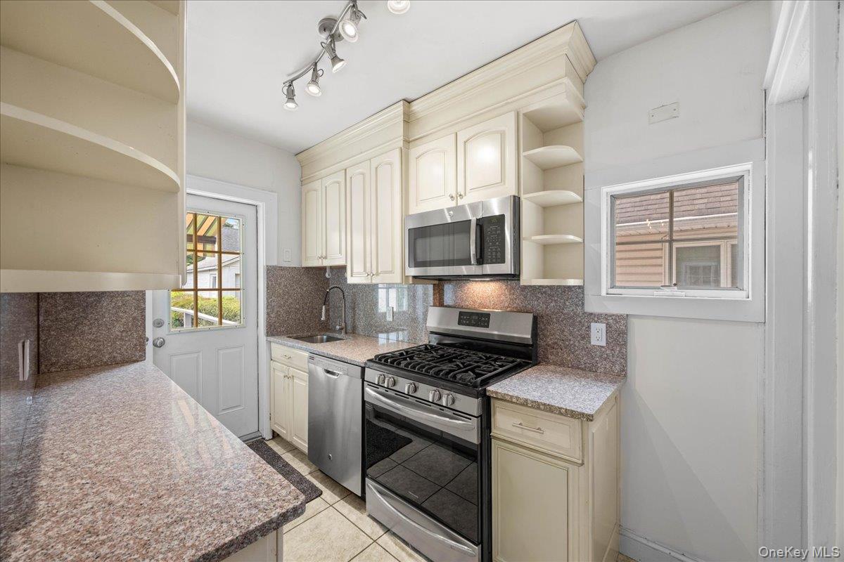 96 Capitol Avenue Property Photo 14