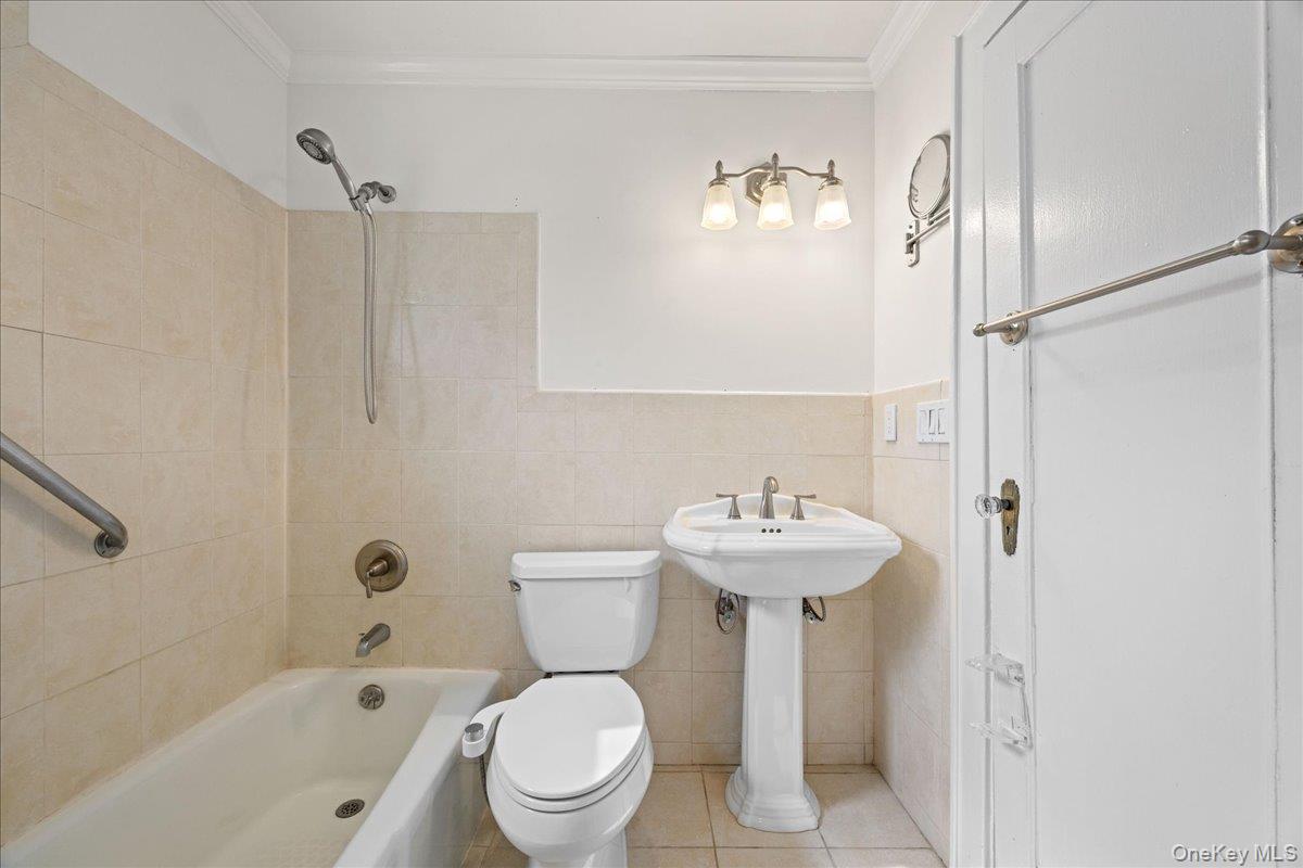 96 Capitol Avenue Property Photo 17