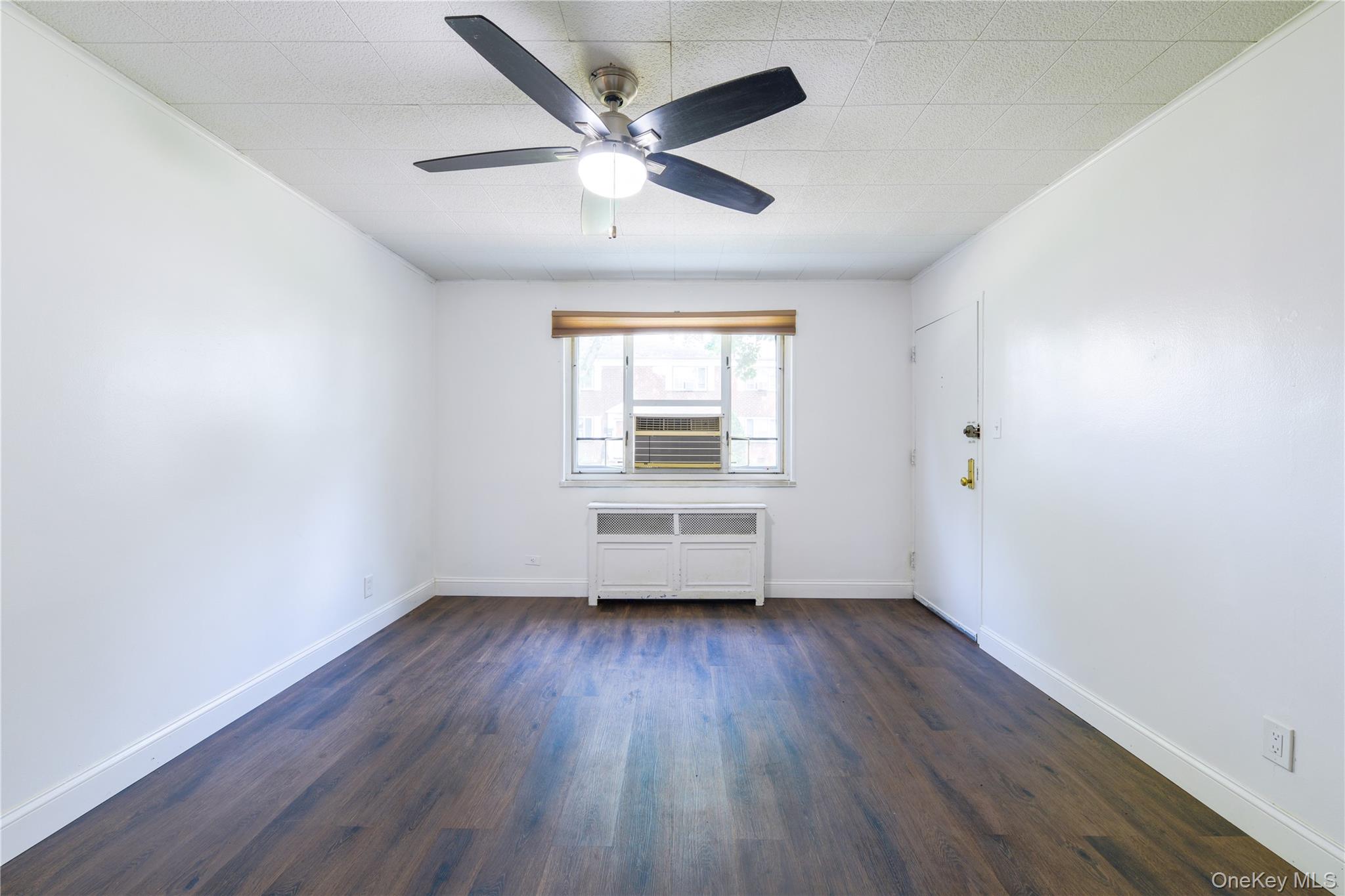 225-35 88 Avenue 42-9 Property Photo 3