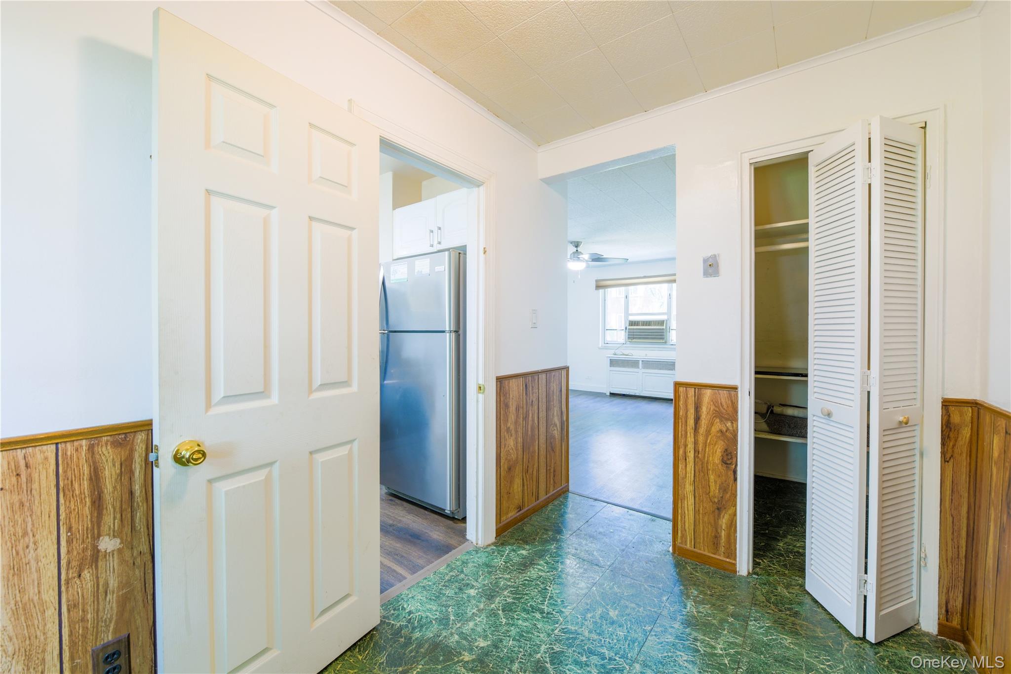 225-35 88 Avenue 42-9 Property Photo 7