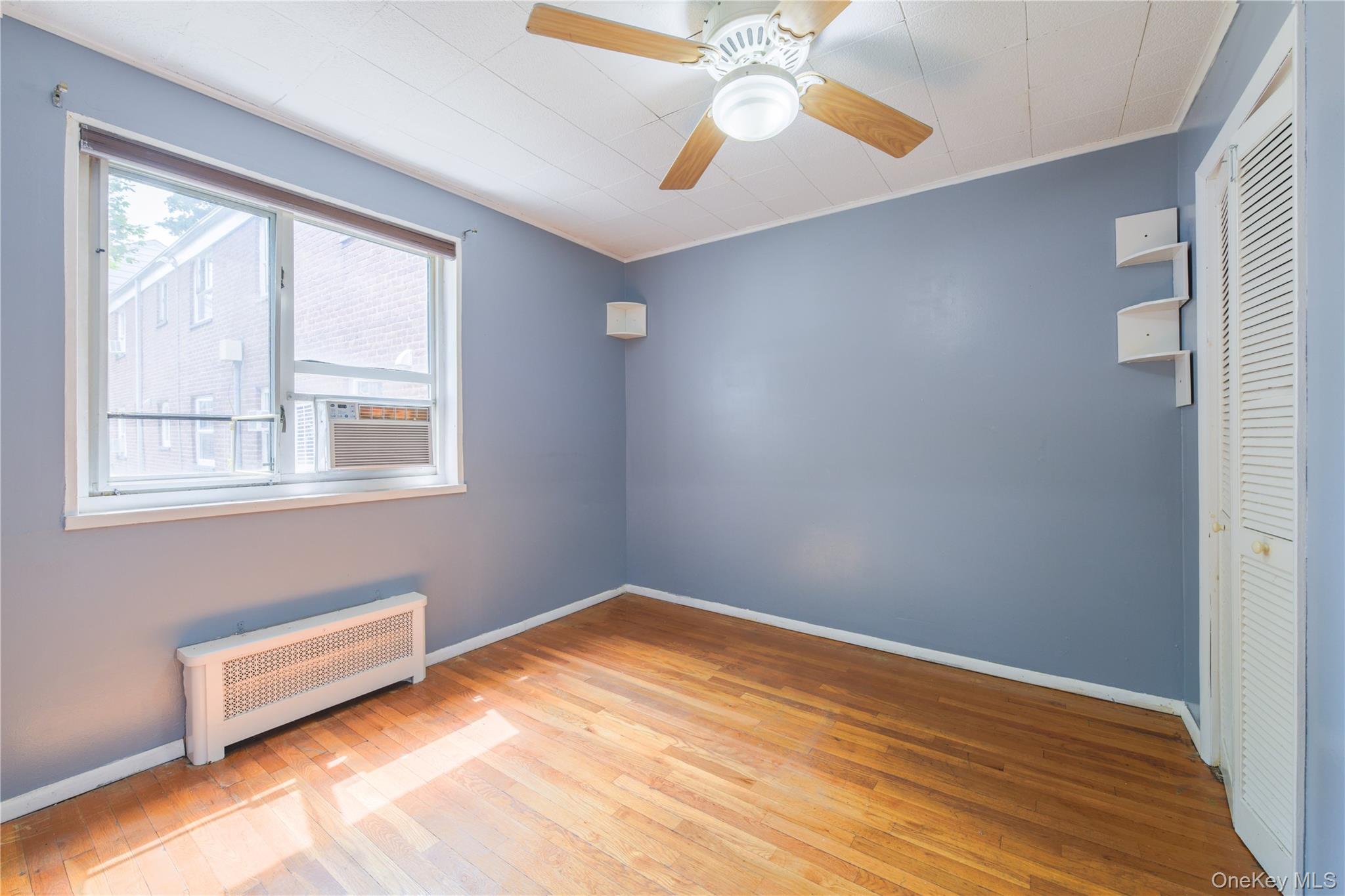 225-35 88 Avenue 42-9 Property Photo 13